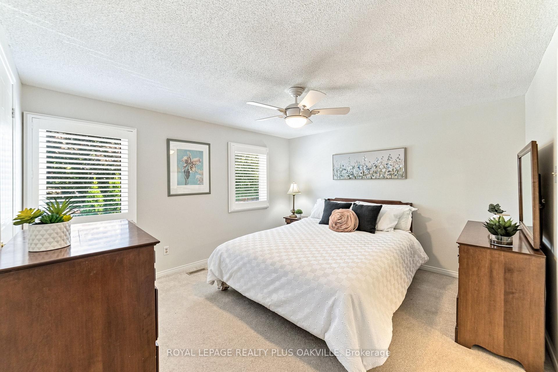 Photo 25 of 2238 MacLennan Drive, Oakville, River Oaks — HOMEH