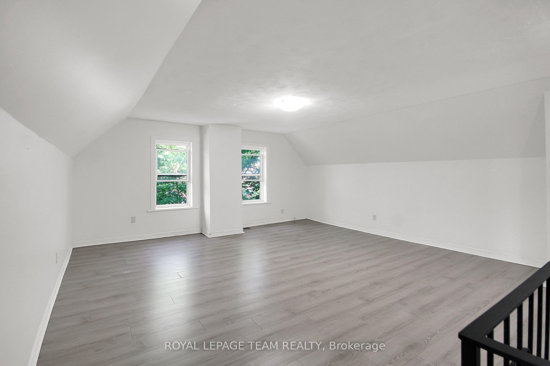 Photo 8 of Unit 5, 4 Eccles Street, Ottawa, West Centre Town — HOMEH
