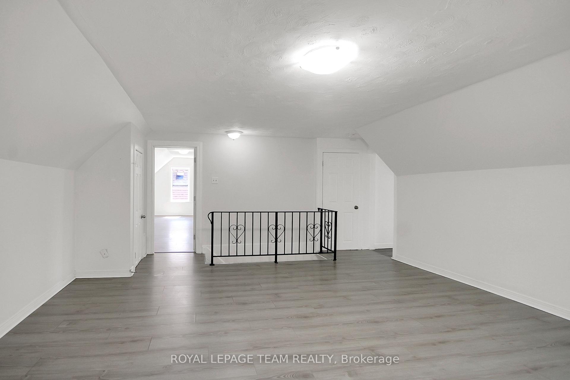 Photo 13 of Unit 5, 4 Eccles Street, Ottawa, West Centre Town — HOMEH