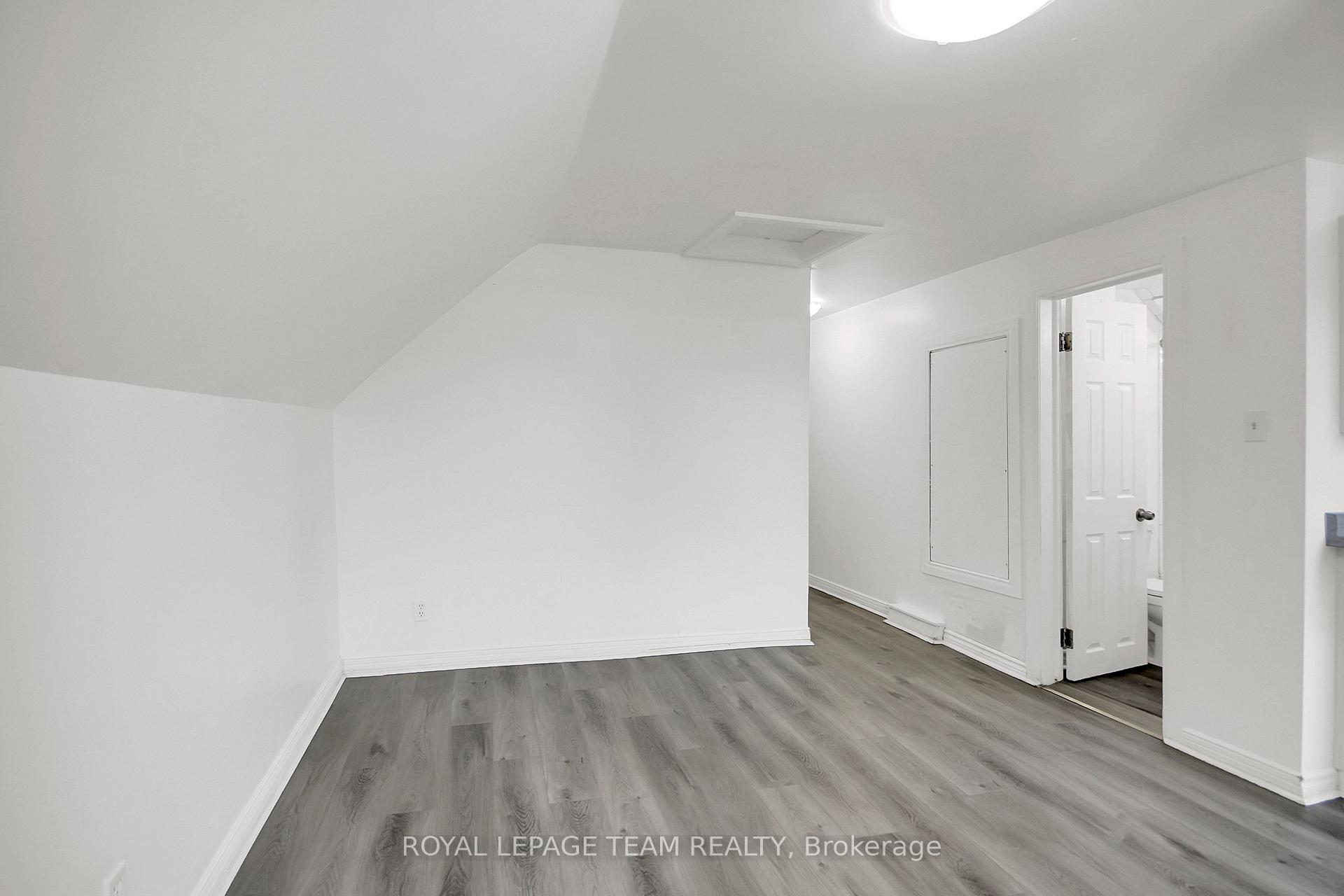 Photo 19 of Unit 5, 4 Eccles Street, Ottawa, West Centre Town — HOMEH