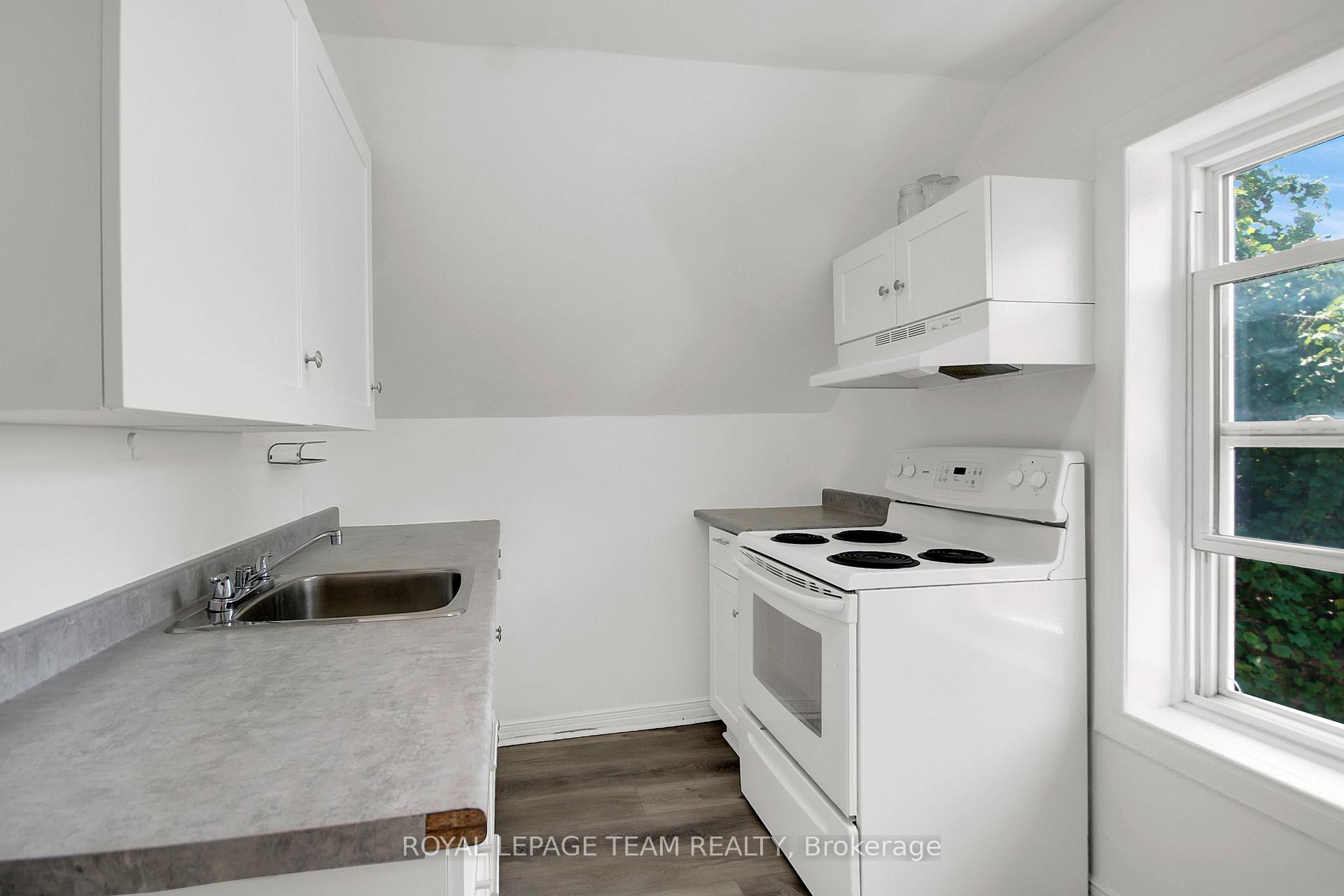 Photo 23 of Unit 5, 4 Eccles Street, Ottawa, West Centre Town — HOMEH