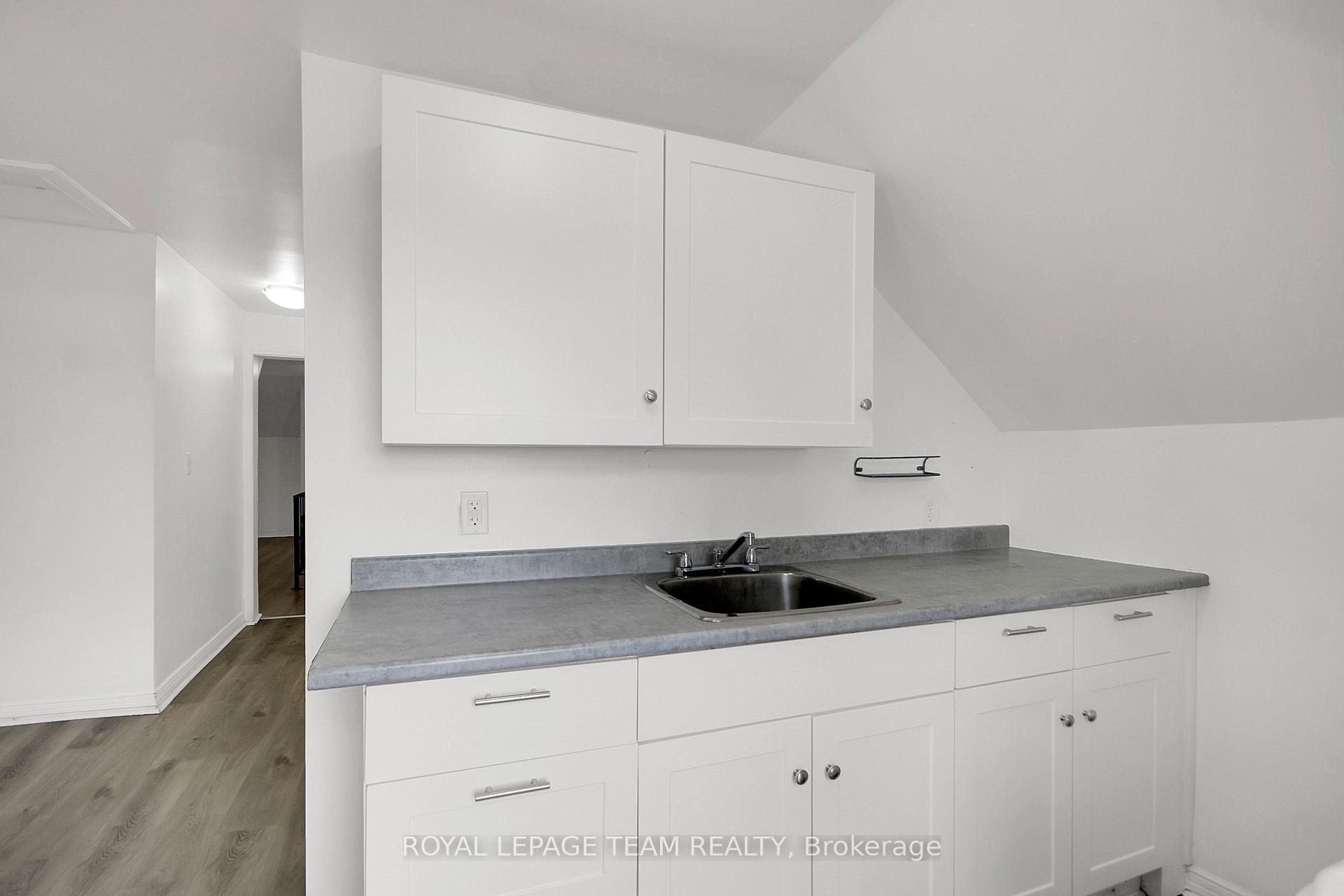Photo 26 of Unit 5, 4 Eccles Street, Ottawa, West Centre Town — HOMEH