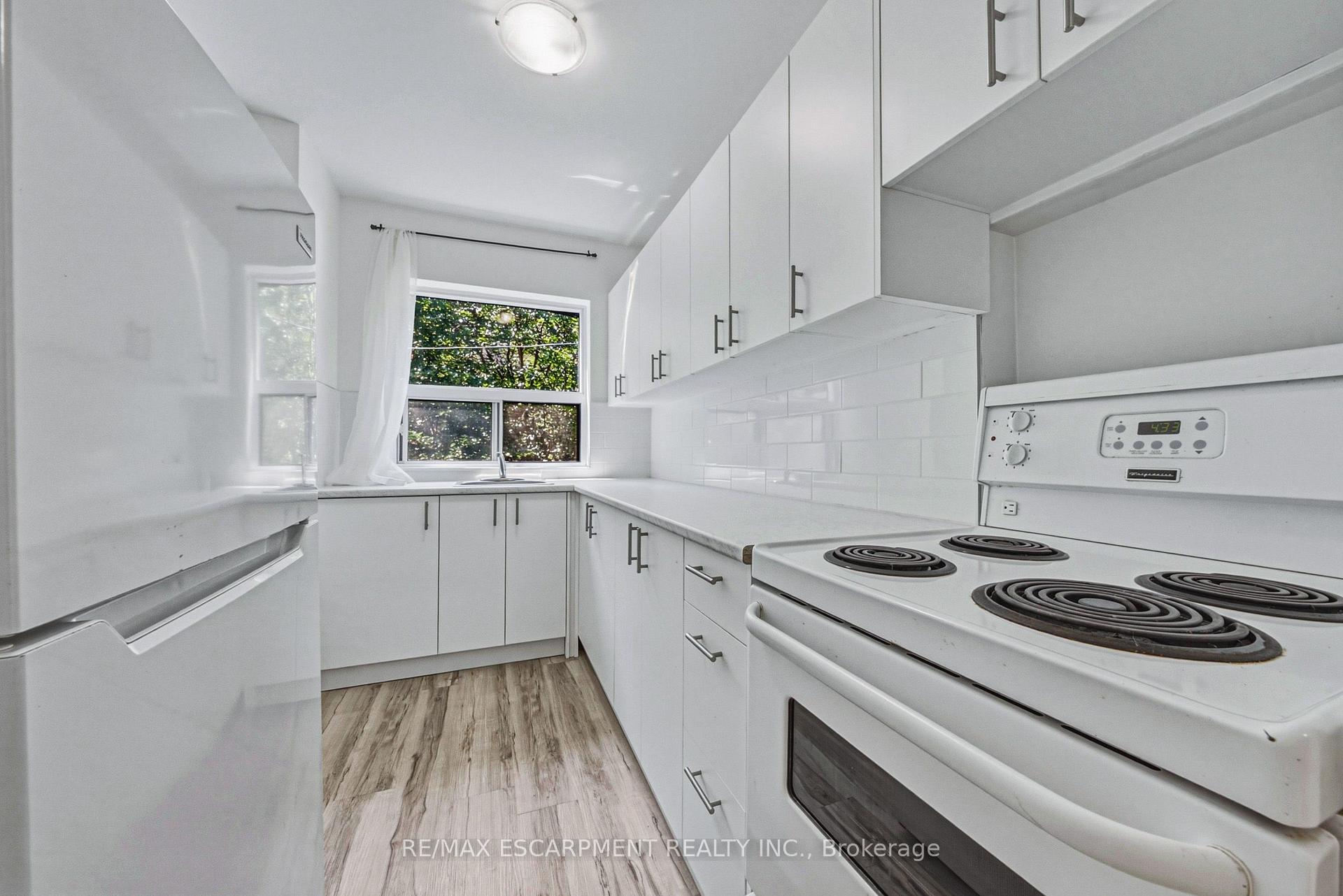 Front of Unit 401, 325A James Street S