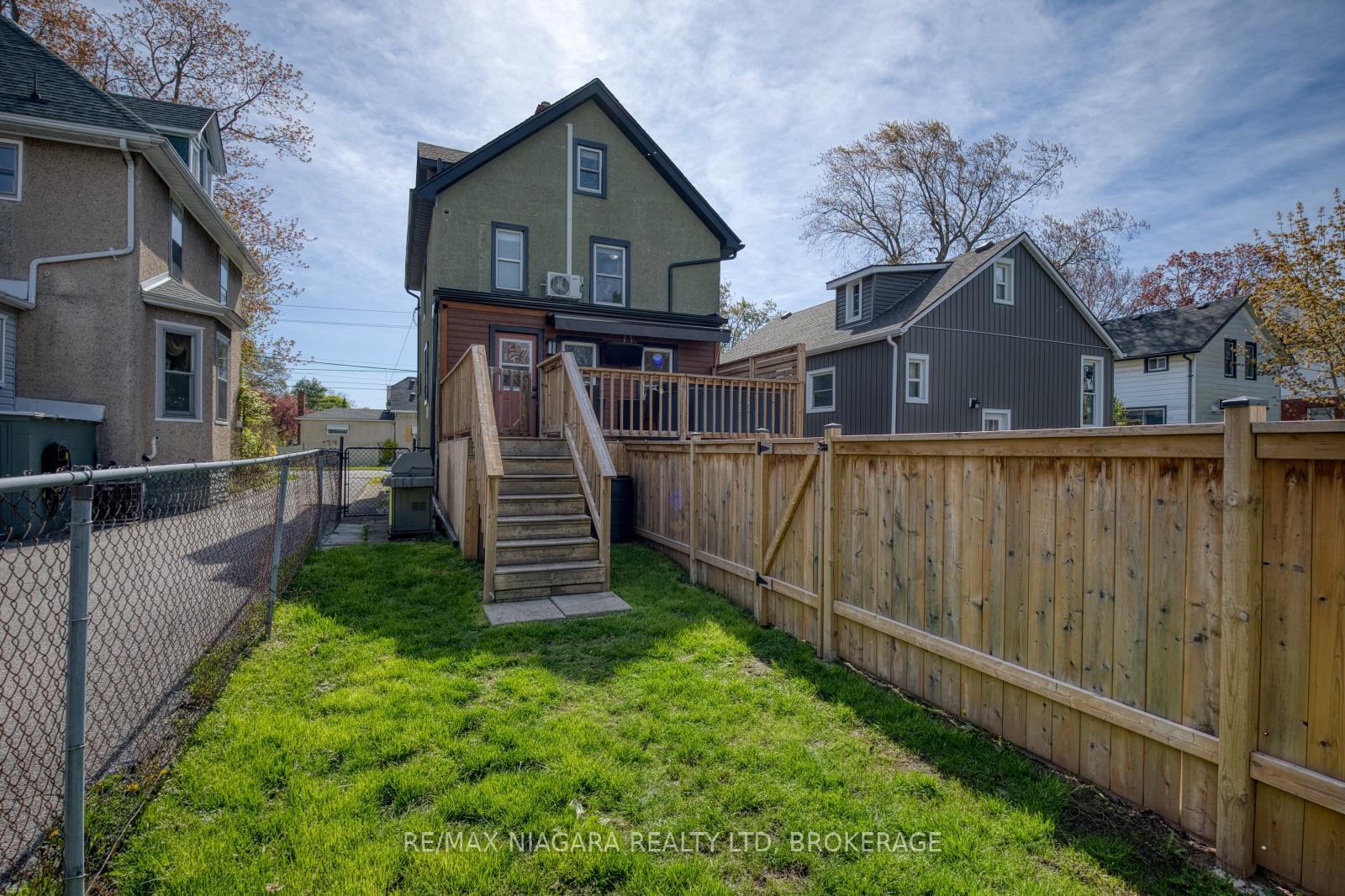 Photo 9 of 168 Steele Street, Port Colborne, Sugarloaf — HOMEH