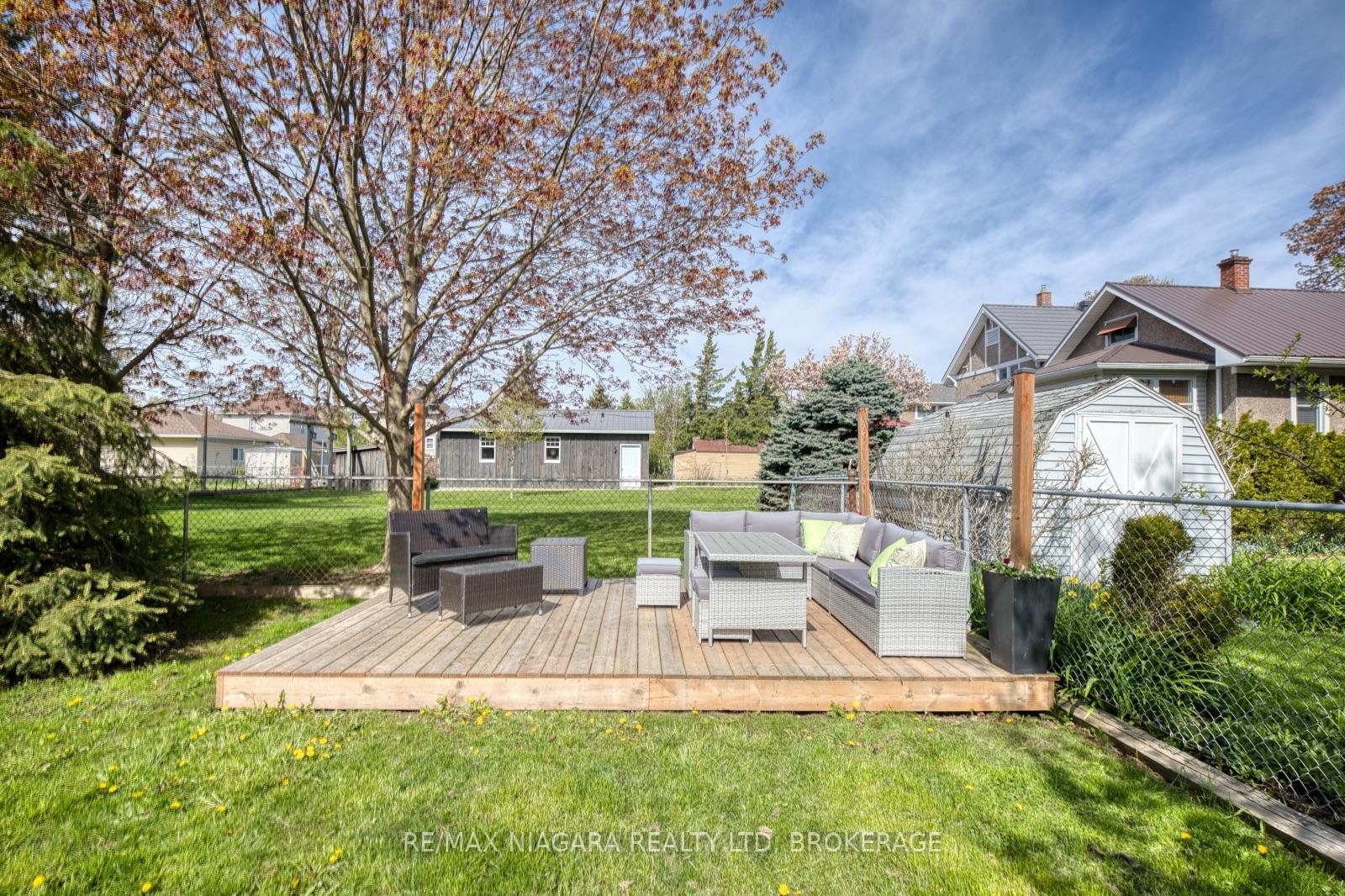 Photo 10 of 168 Steele Street, Port Colborne, Sugarloaf — HOMEH