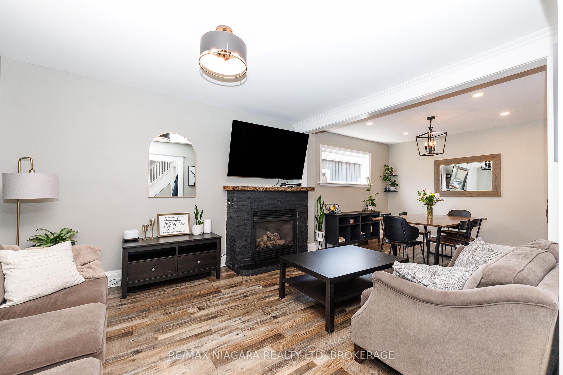 Photo 14 of 168 Steele Street, Port Colborne, Sugarloaf — HOMEH