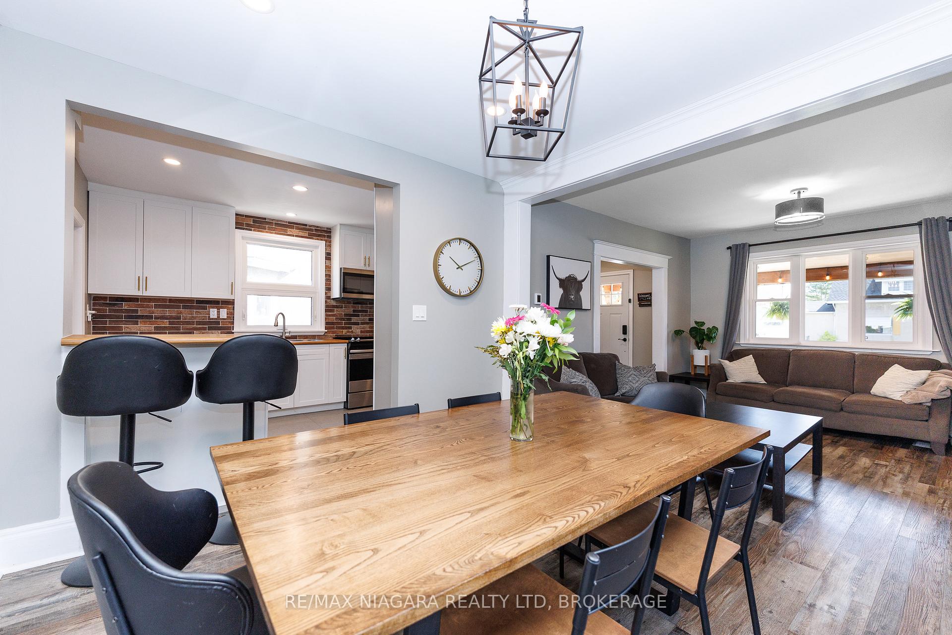 Photo 19 of 168 Steele Street, Port Colborne, Sugarloaf — HOMEH