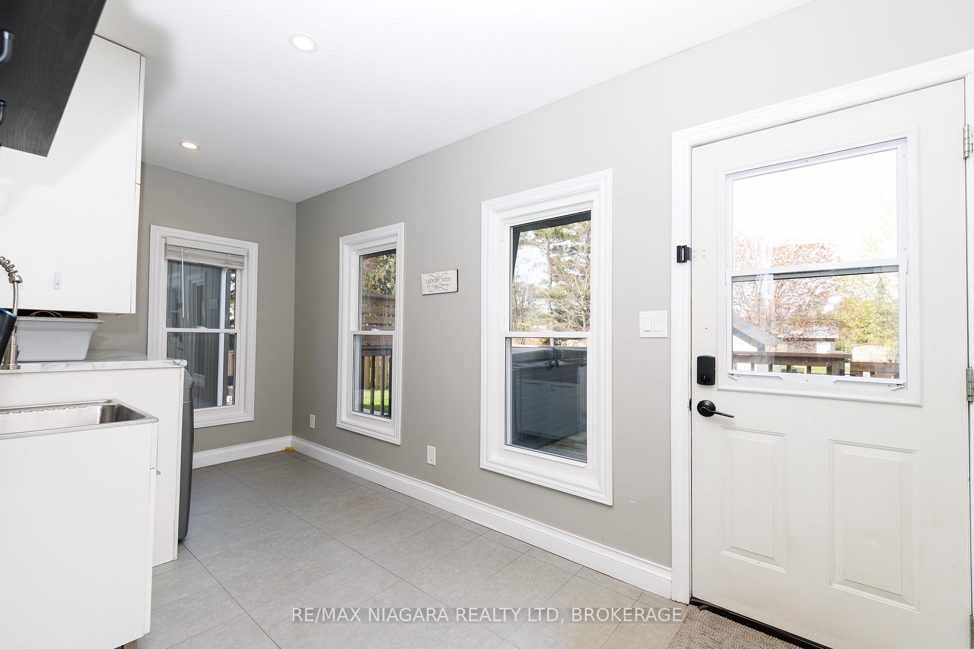 Photo 24 of 168 Steele Street, Port Colborne, Sugarloaf — HOMEH