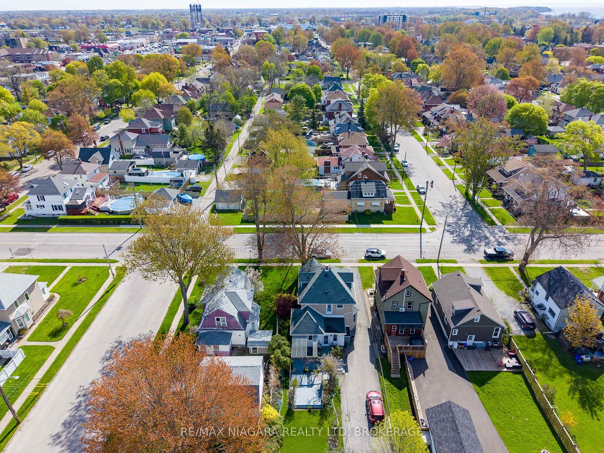 Photo 38 of 168 Steele Street, Port Colborne, Sugarloaf — HOMEH
