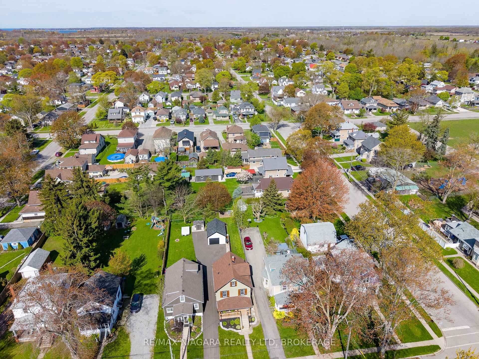 Photo 41 of 168 Steele Street, Port Colborne, Sugarloaf — HOMEH