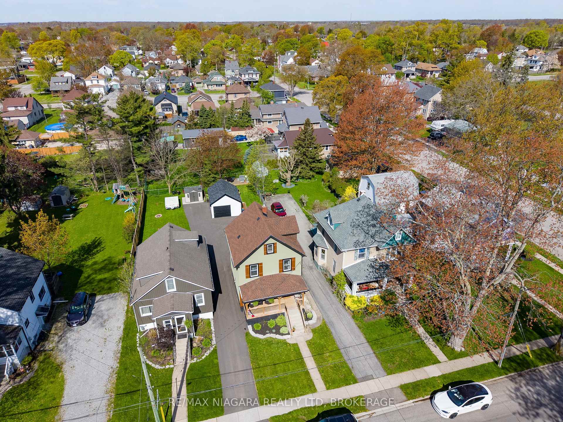 Photo 44 of 168 Steele Street, Port Colborne, Sugarloaf — HOMEH