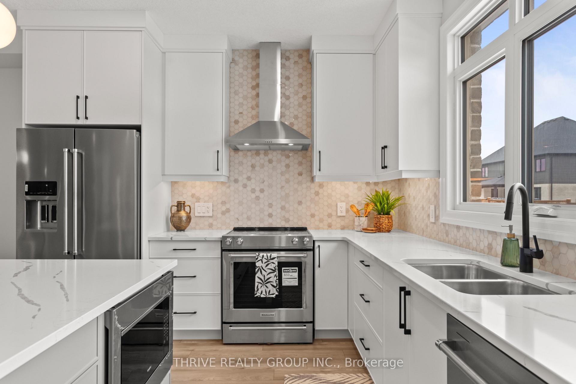 Photo 12 of Unit 5, 1061 Eagletrace Drive, London, North S — HOMEH