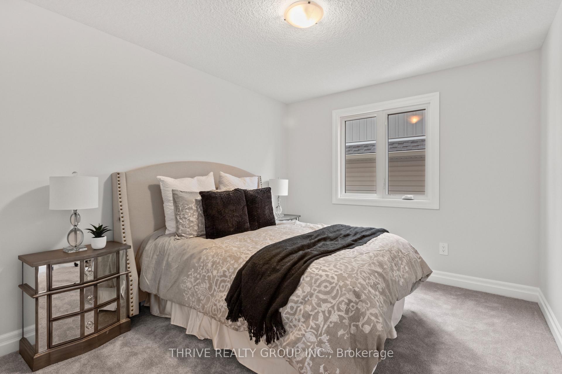 Photo 35 of Unit 5, 1061 Eagletrace Drive, London, North S — HOMEH
