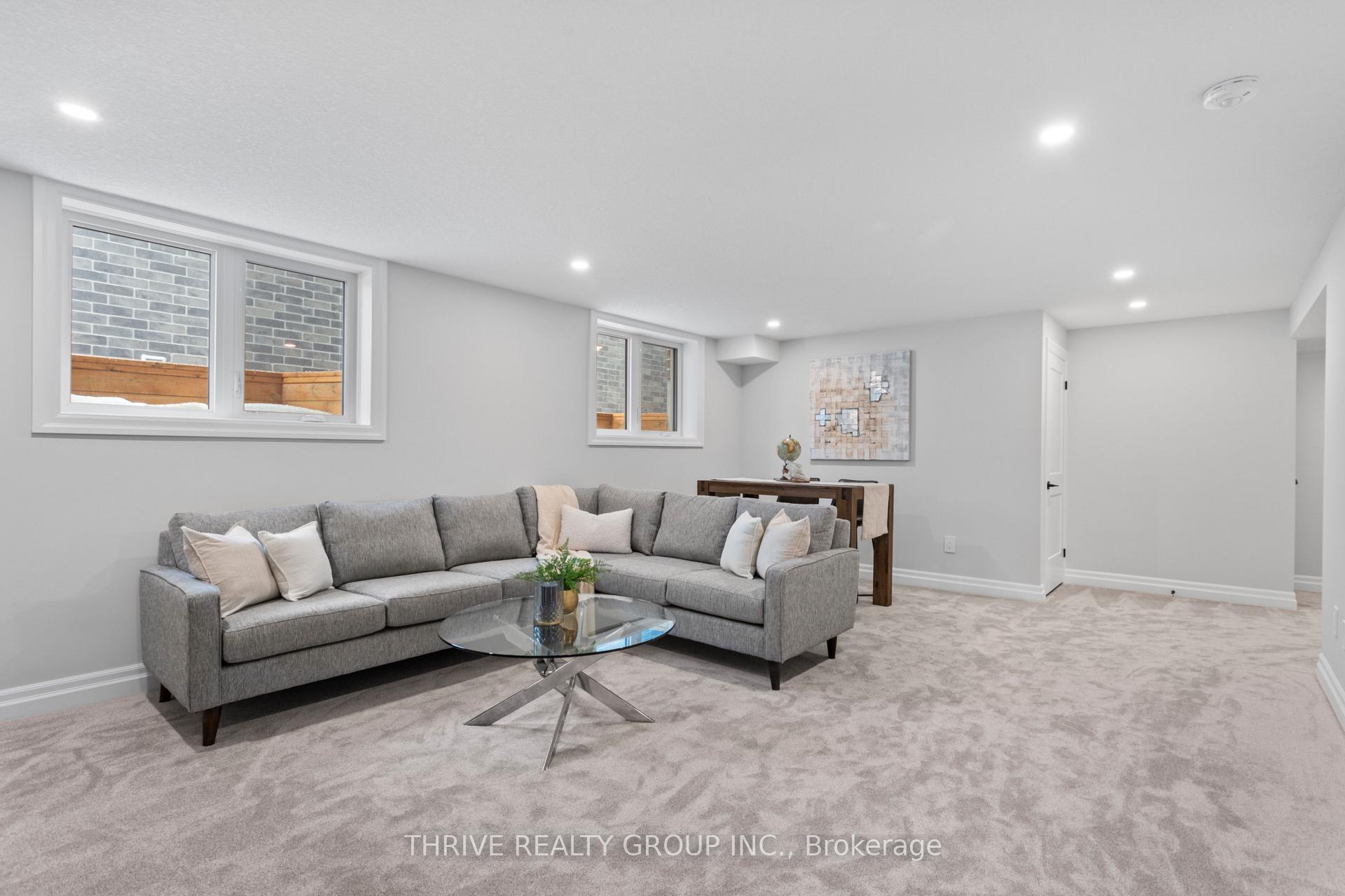 Photo 42 of Unit 5, 1061 Eagletrace Drive, London, North S — HOMEH