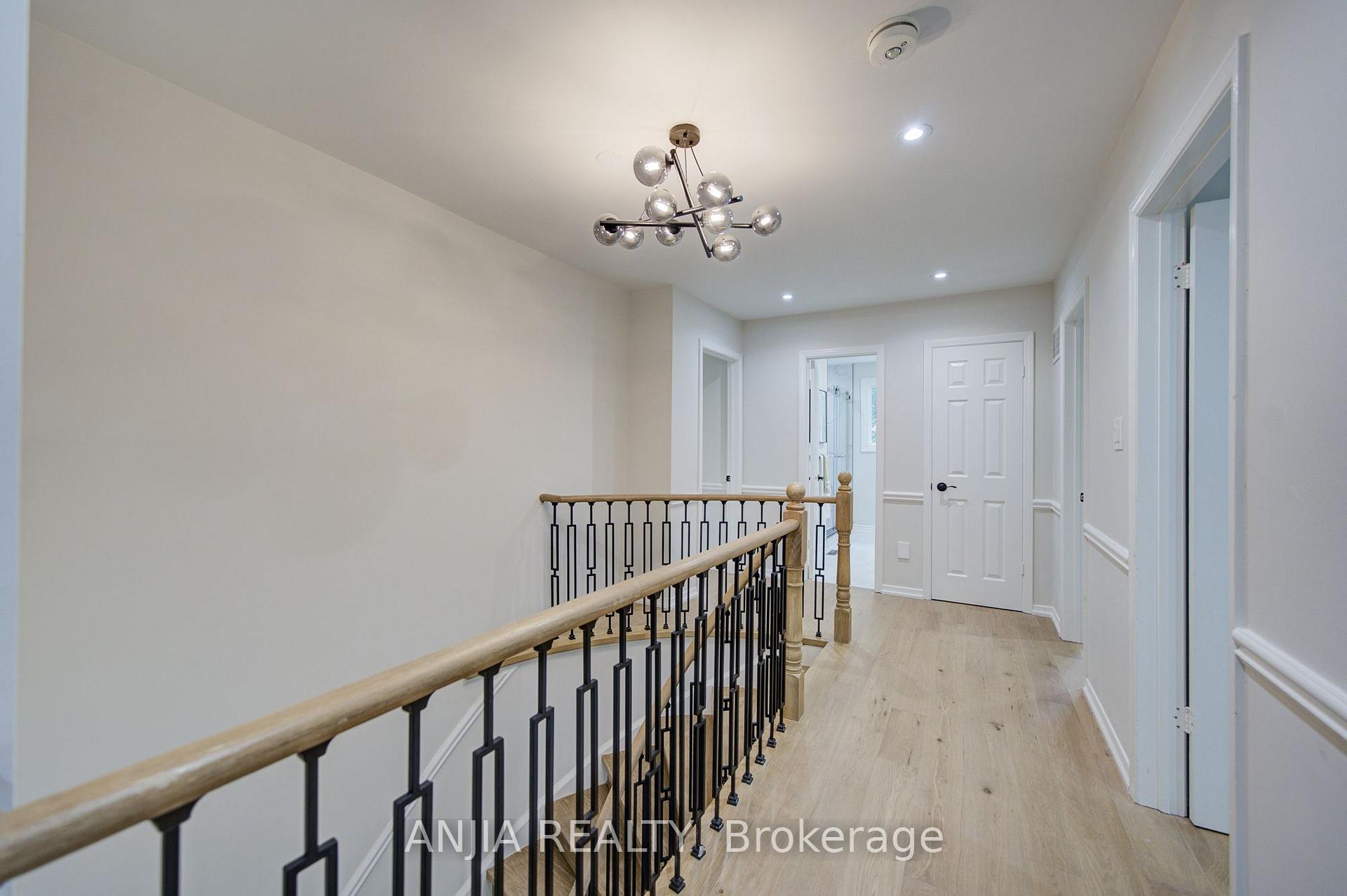 Photo 21 of 31 Spanhouse Crescent, Markham, Unionville — HOMEH