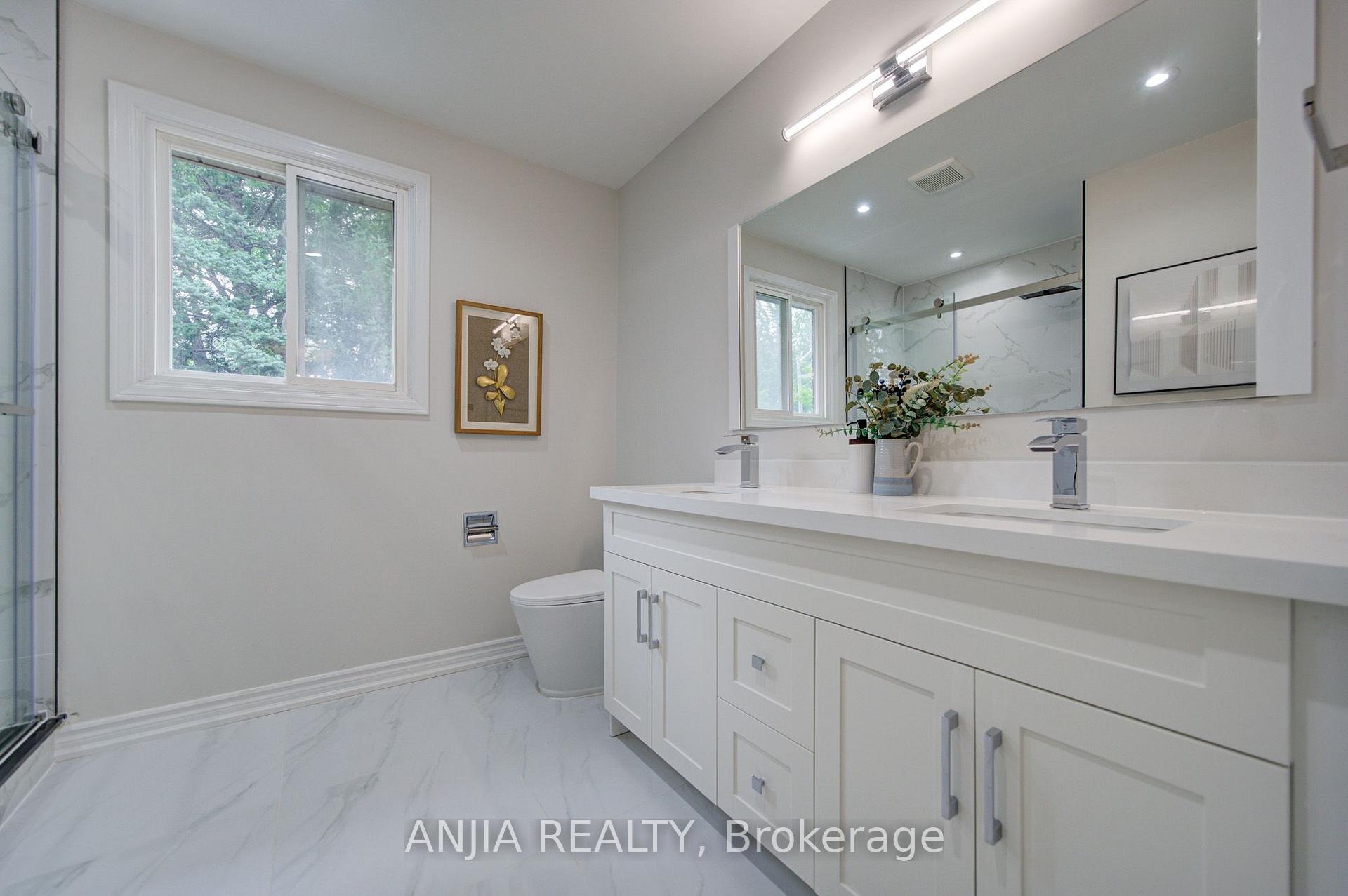 Photo 22 of 31 Spanhouse Crescent, Markham, Unionville — HOMEH