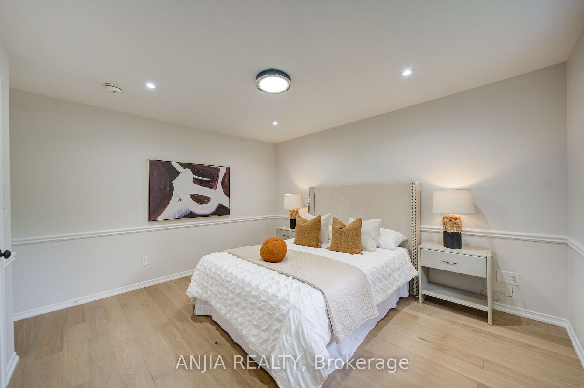 Photo 25 of 31 Spanhouse Crescent, Markham, Unionville — HOMEH