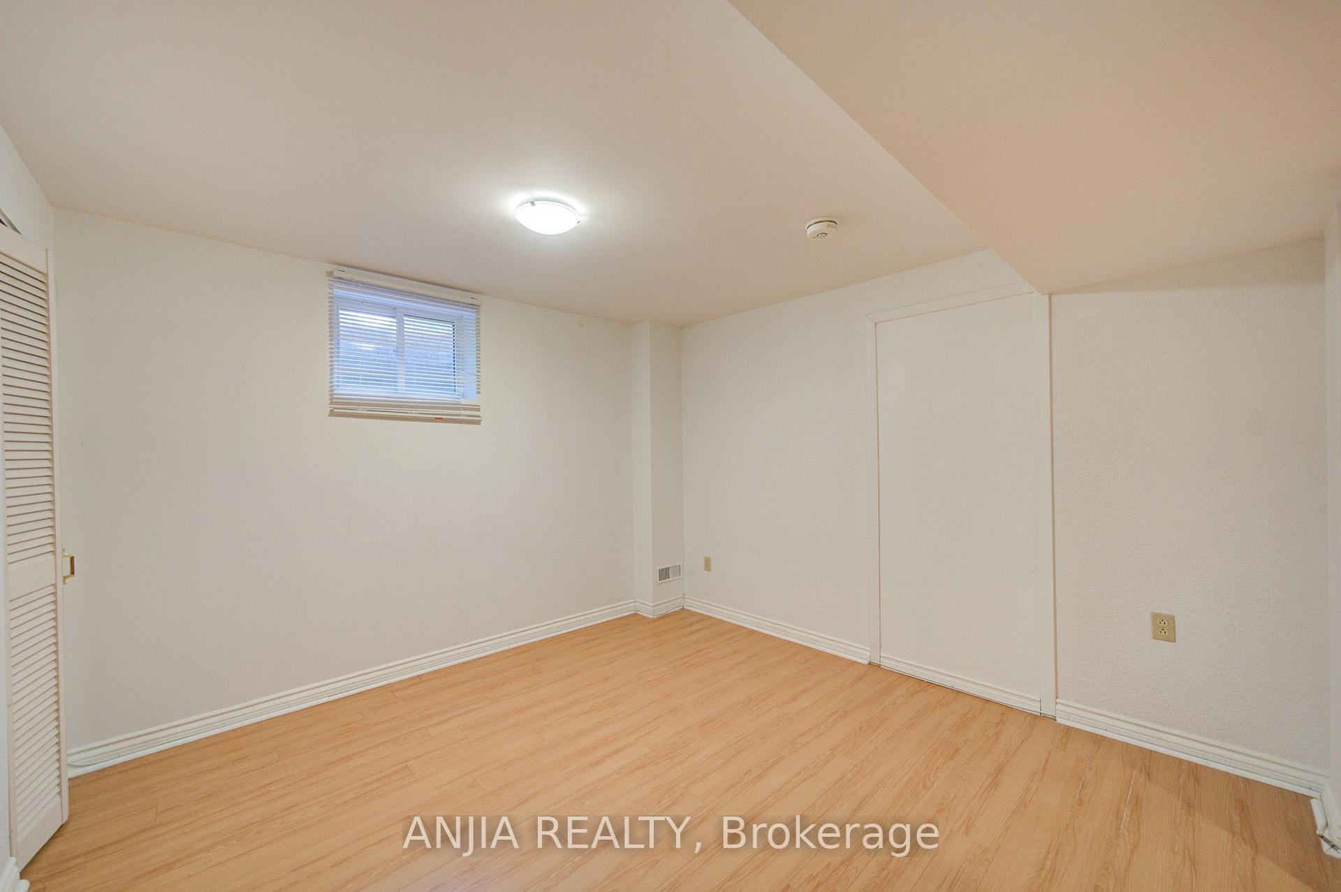Photo 42 of 31 Spanhouse Crescent, Markham, Unionville — HOMEH