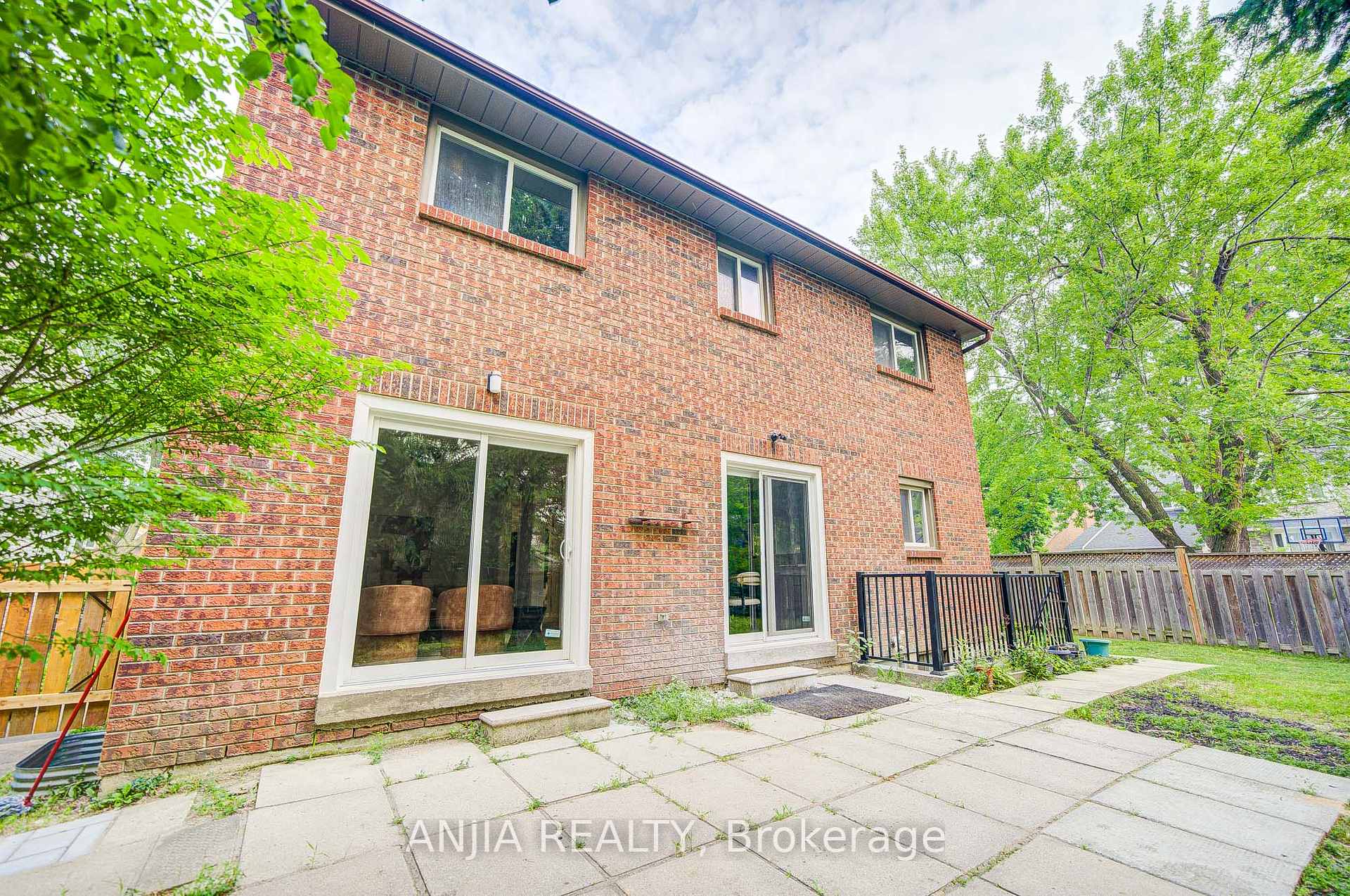 Photo 46 of 31 Spanhouse Crescent, Markham, Unionville — HOMEH