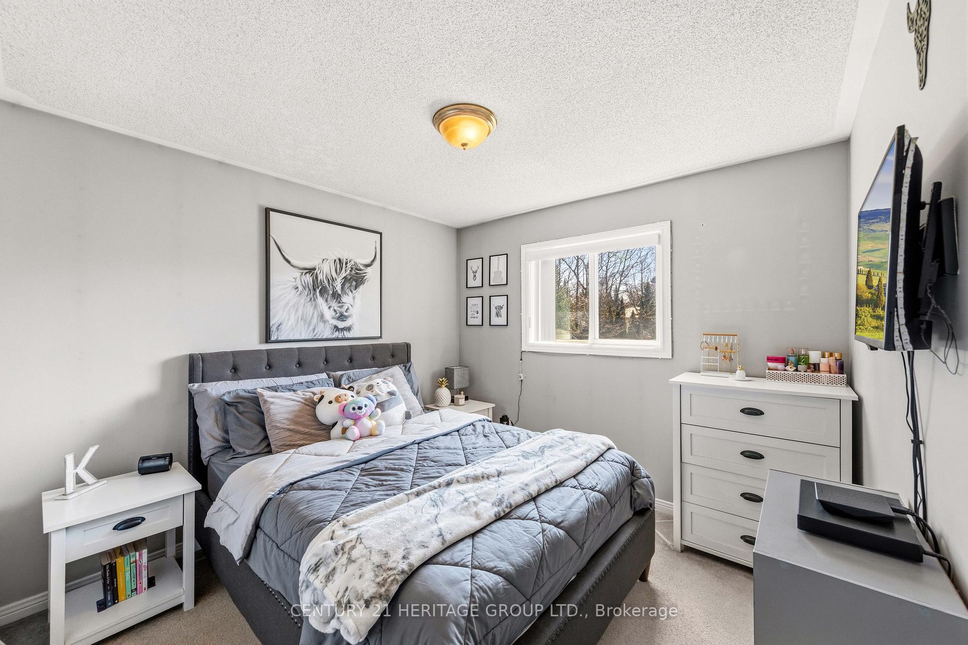 Photo 25 of 27 Creek Drive, Georgina, Pefferlaw — HOMEH