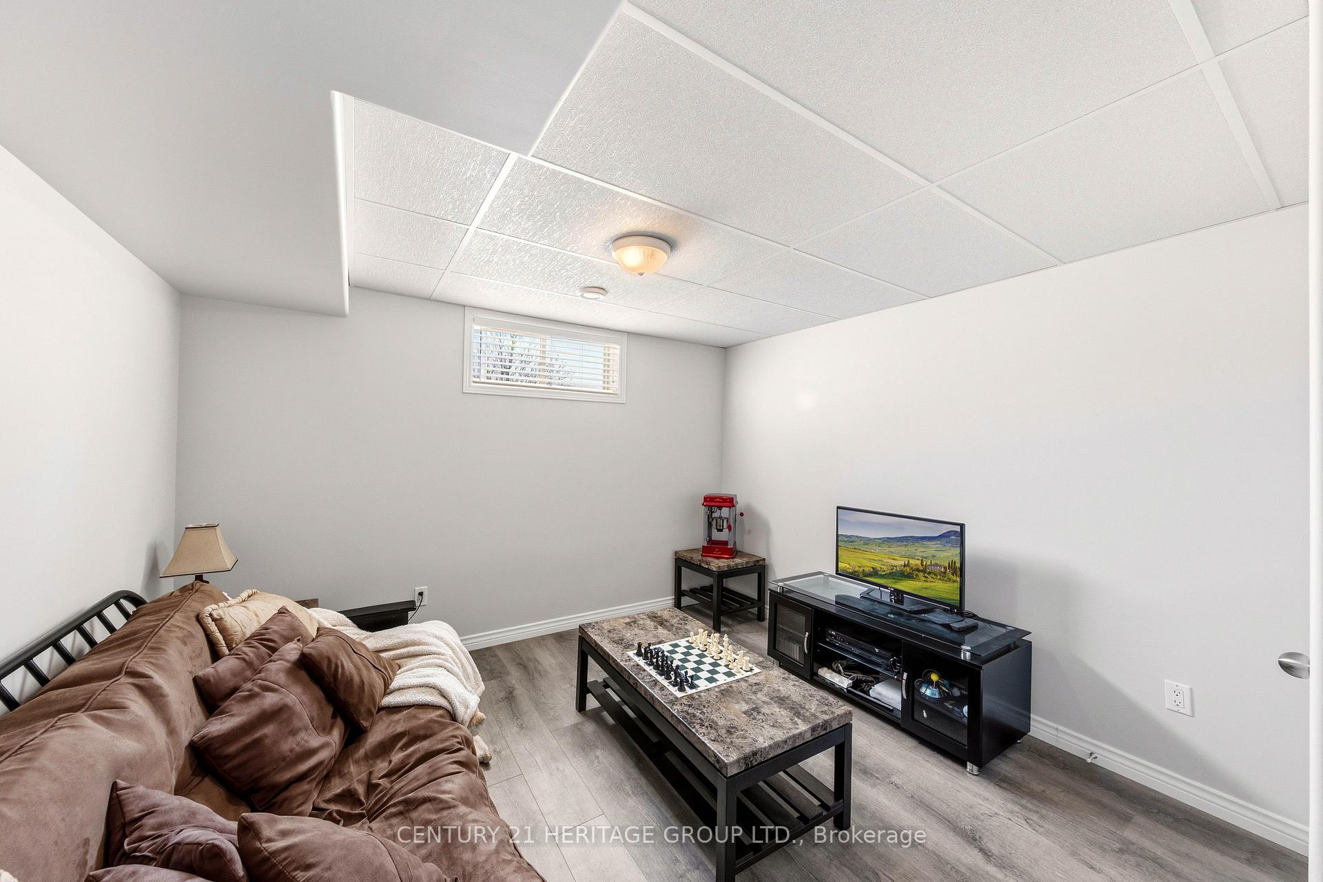 Photo 37 of 27 Creek Drive, Georgina, Pefferlaw — HOMEH