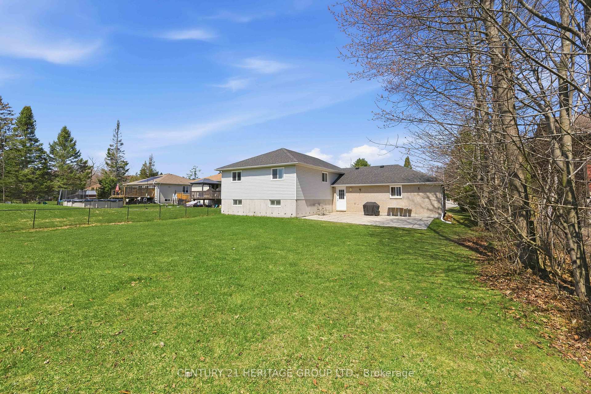 Photo 44 of 27 Creek Drive, Georgina, Pefferlaw — HOMEH