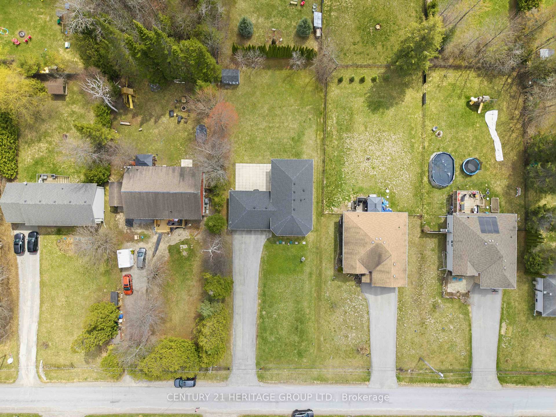 Photo 48 of 27 Creek Drive, Georgina, Pefferlaw — HOMEH