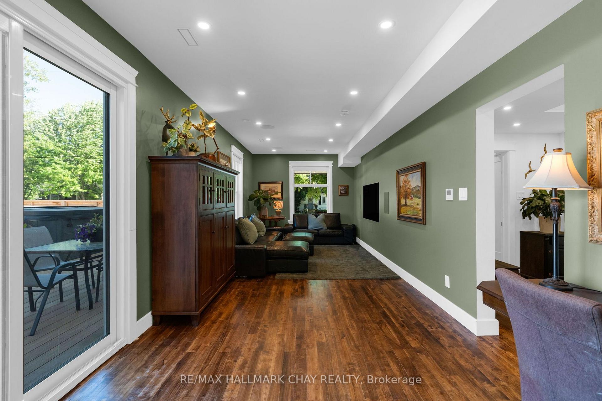 Photo 17 of 26 Edward Street W, Clearview, Creemore — HOMEH