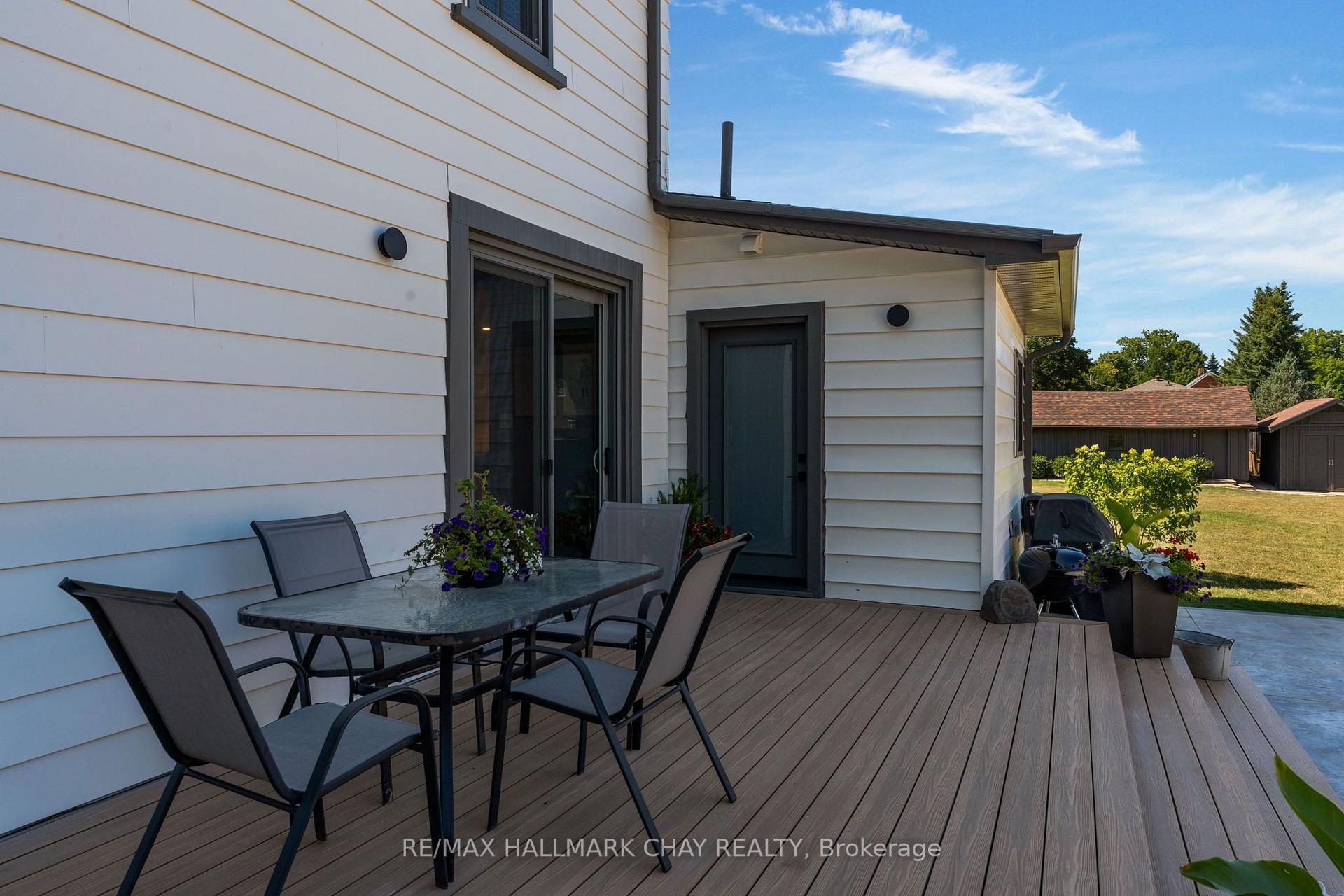Photo 34 of 26 Edward Street W, Clearview, Creemore — HOMEH