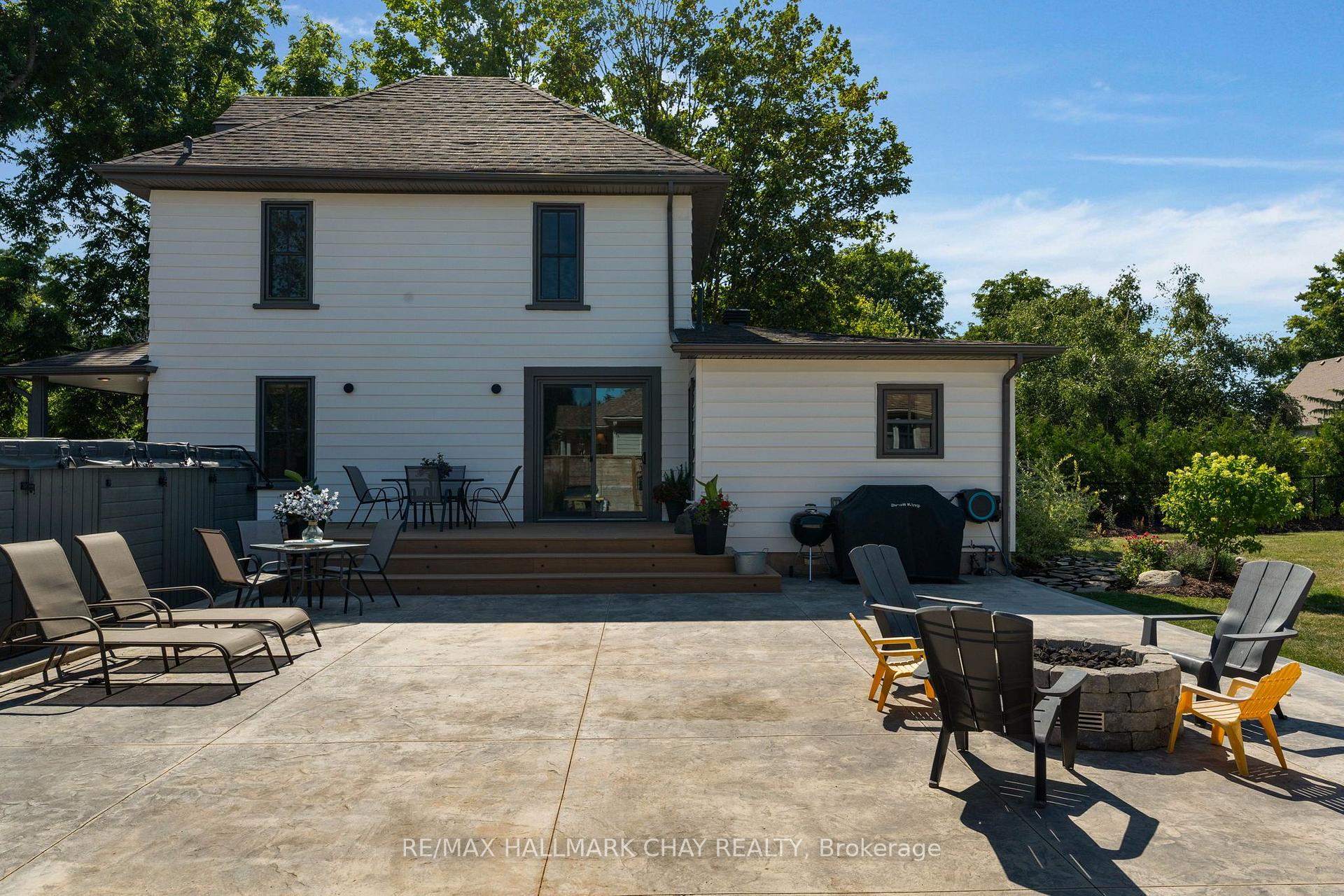 Photo 36 of 26 Edward Street W, Clearview, Creemore — HOMEH
