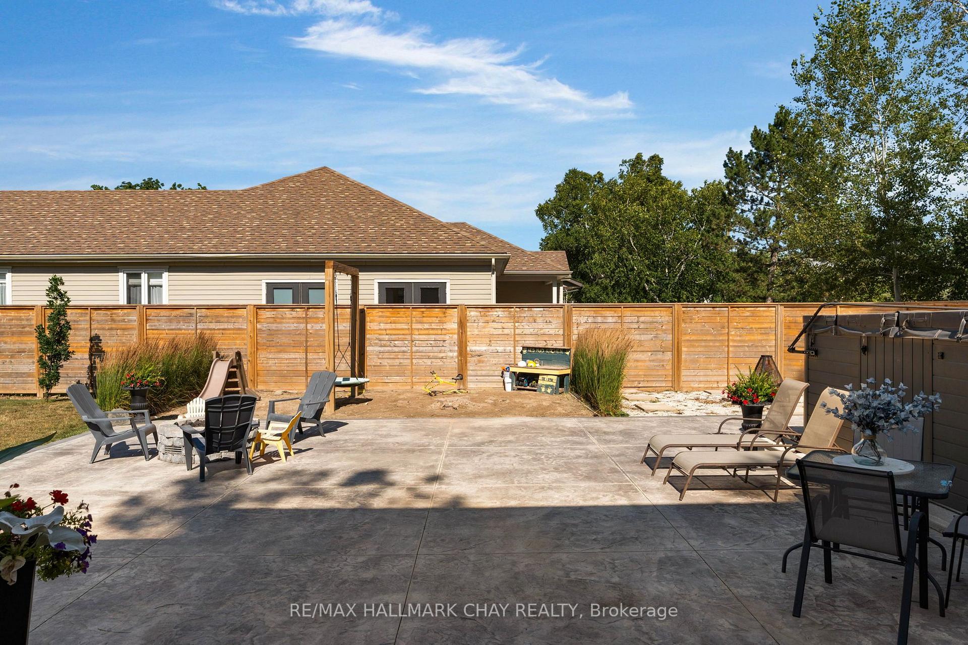 Photo 44 of 26 Edward Street W, Clearview, Creemore — HOMEH