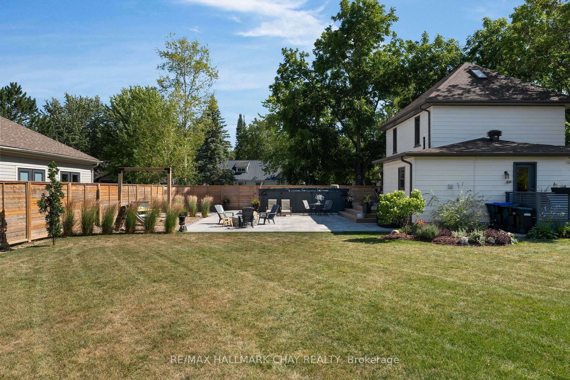 Photo 47 of 26 Edward Street W, Clearview, Creemore — HOMEH