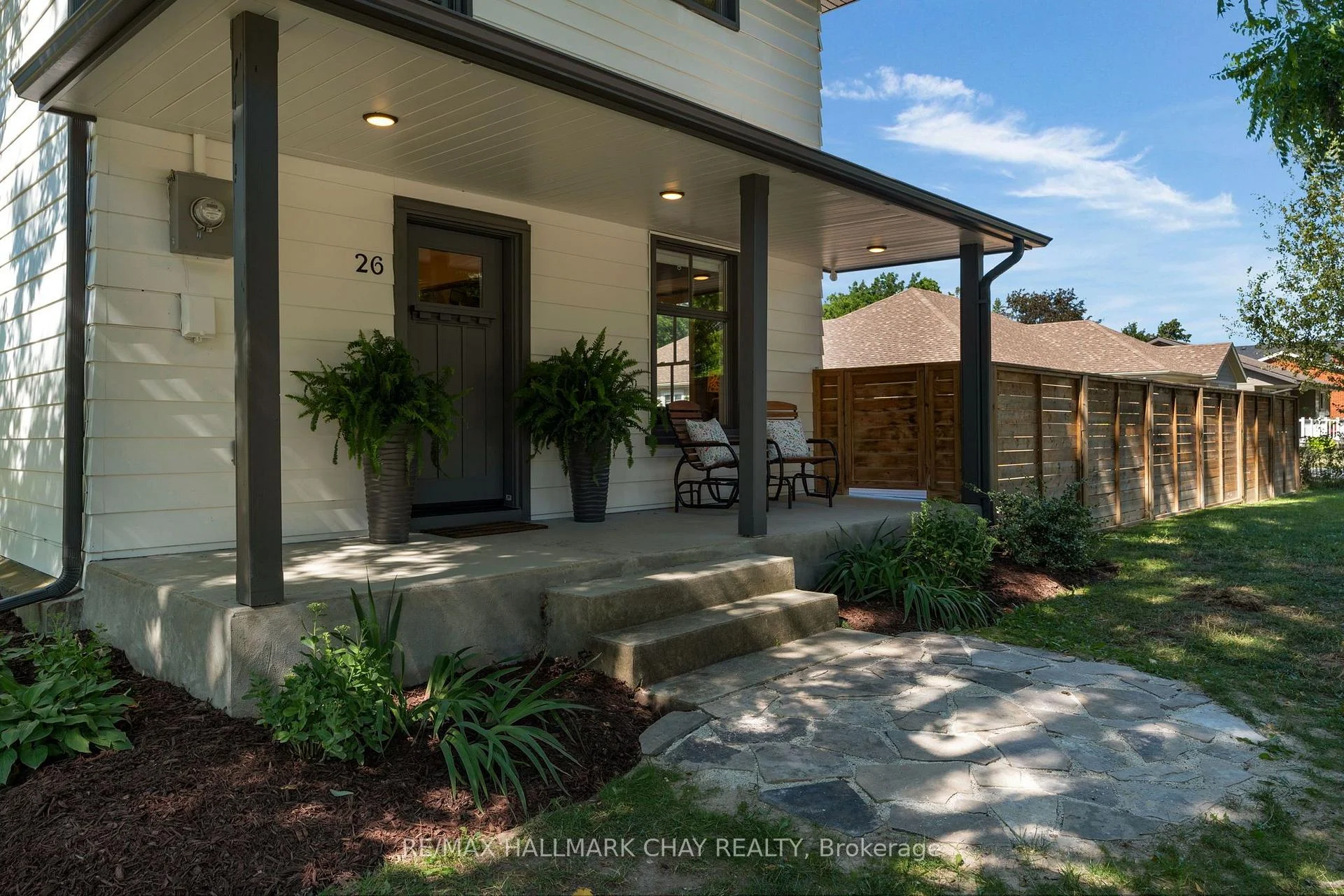 Photo 3 of 26 Edward Street W, Clearview, Creemore — HOMEH