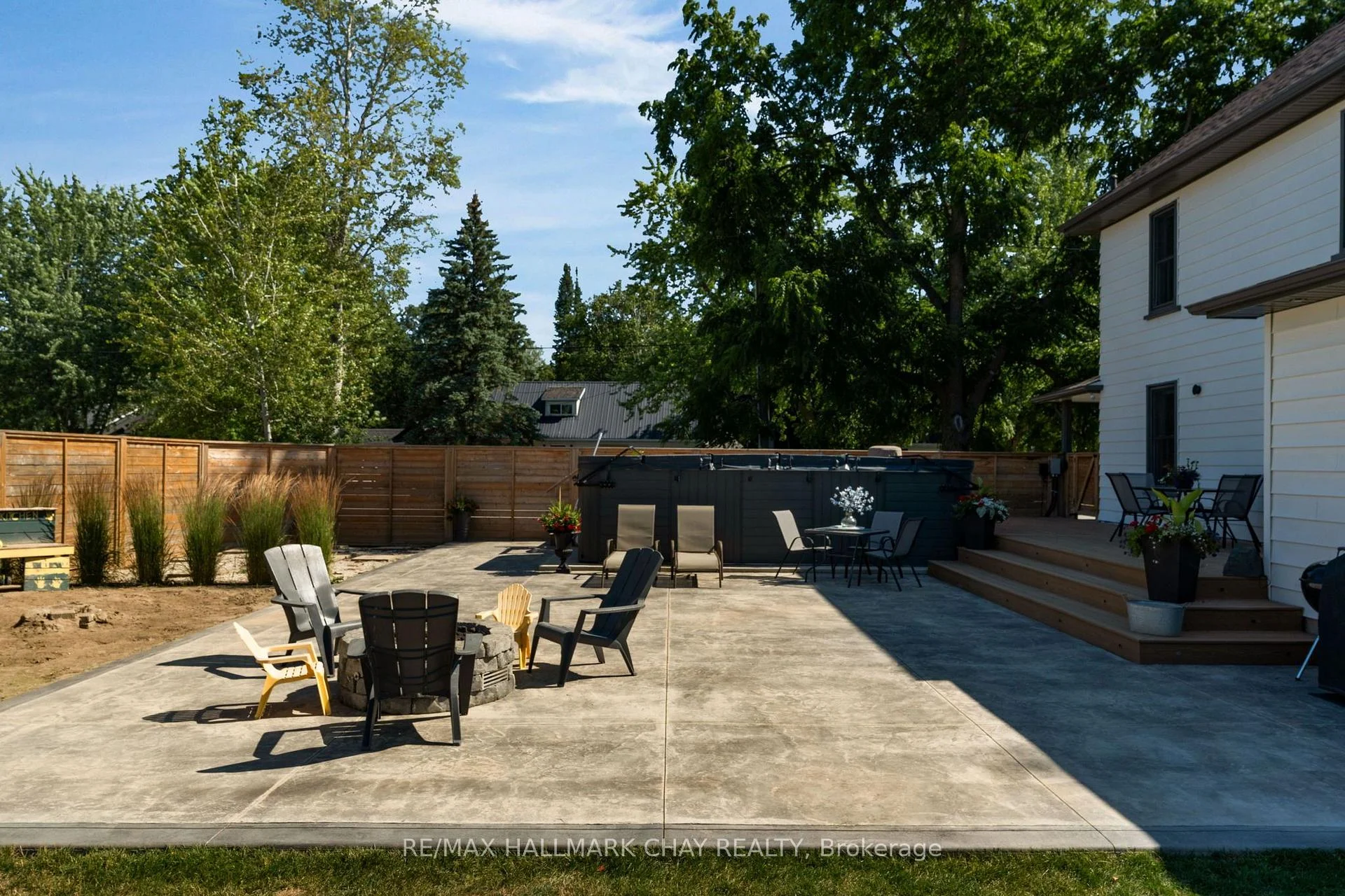 Photo 43 of 26 Edward Street W, Clearview, Creemore — HOMEH