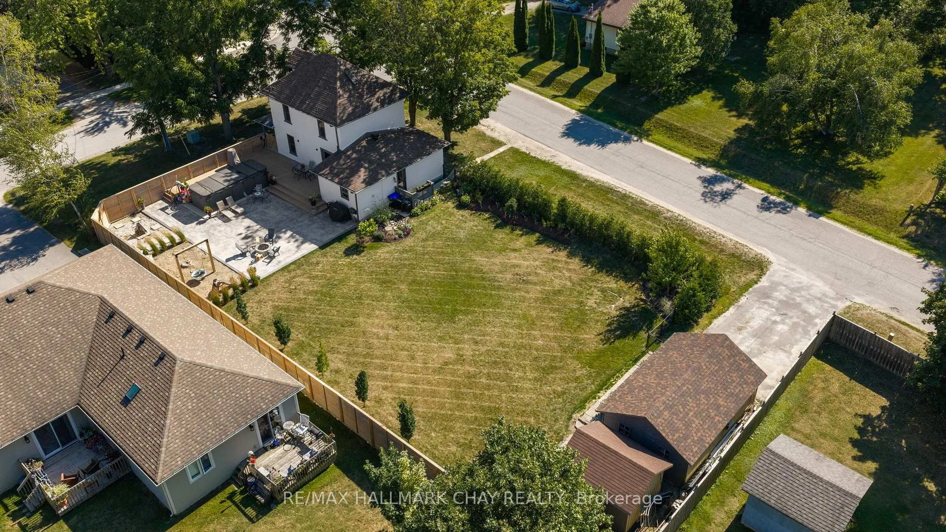 Photo 57 of 26 Edward Street W, Clearview, Creemore — HOMEH