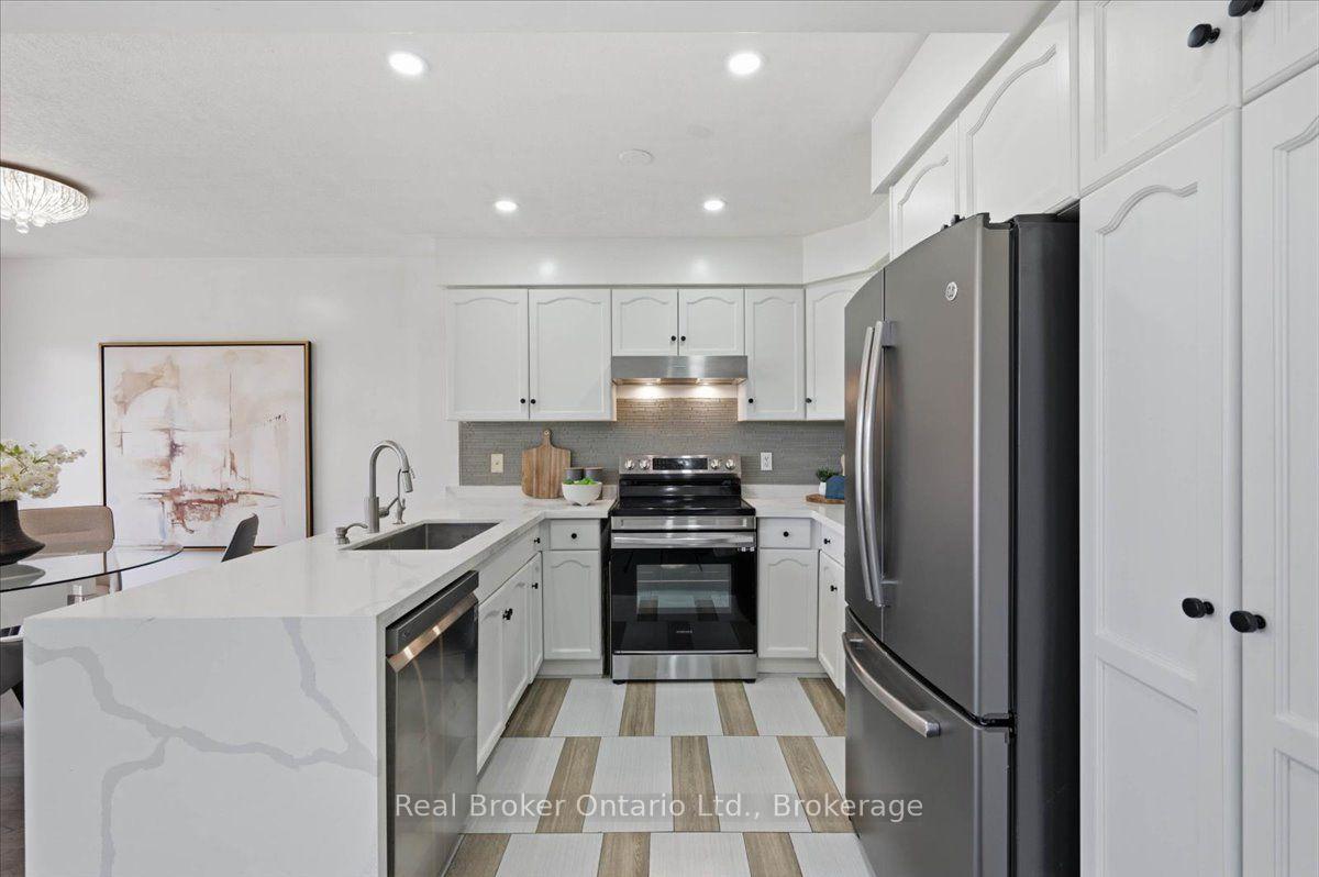 Photo 6 of 12 Castlebury Drive, Guelph, Willow West/Sugarbush/West Acres — HOMEH