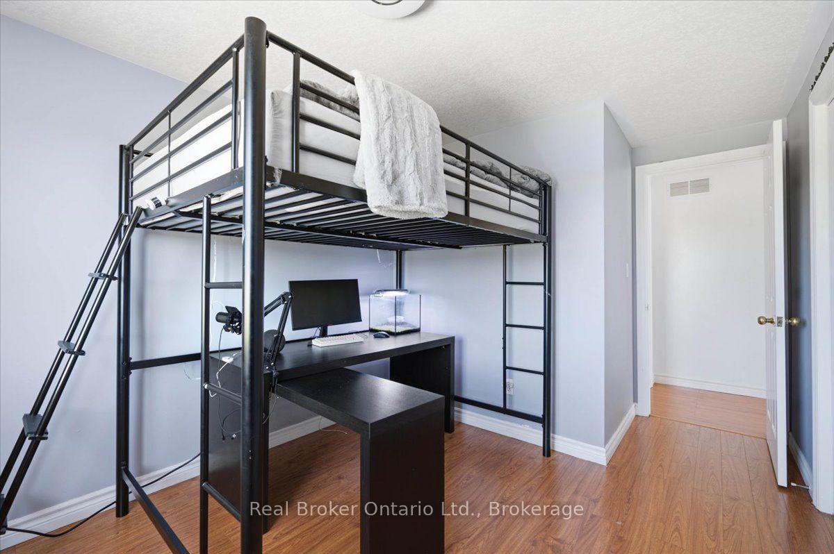 Photo 26 of 12 Castlebury Drive, Guelph, Willow West/Sugarbush/West Acres — HOMEH