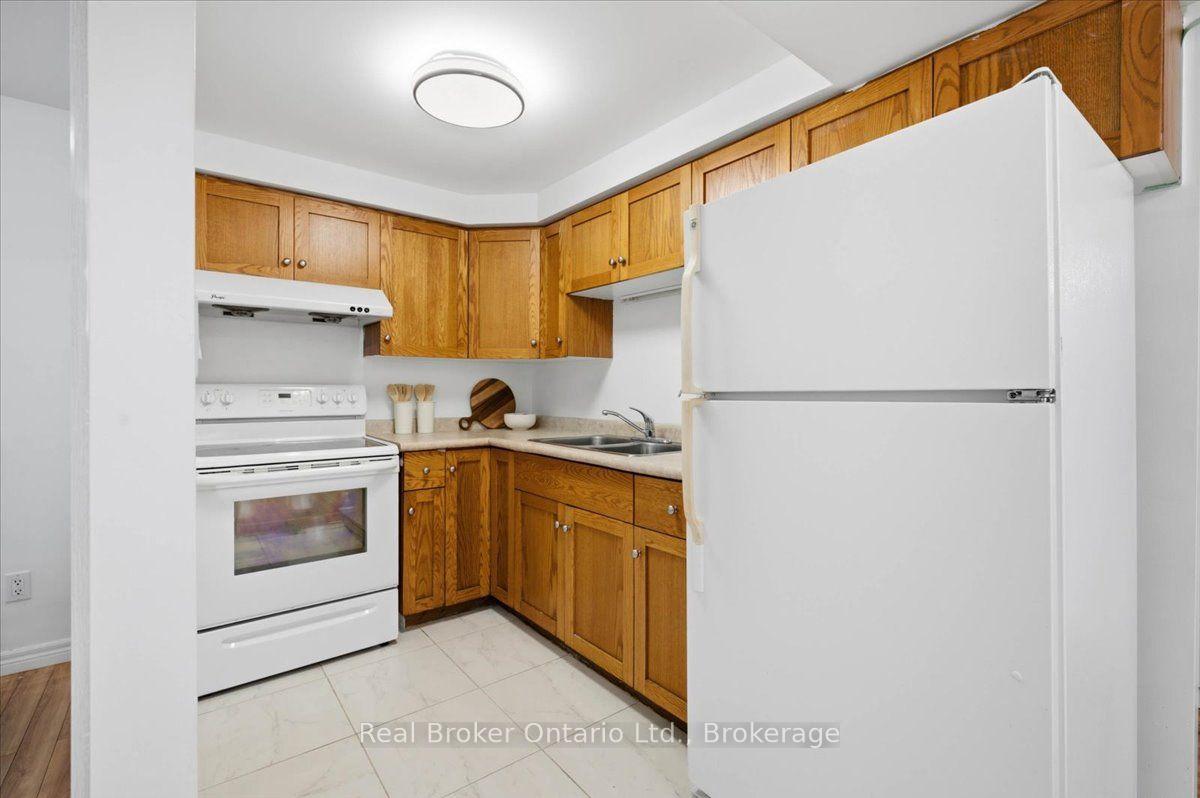 Photo 30 of 12 Castlebury Drive, Guelph, Willow West/Sugarbush/West Acres — HOMEH