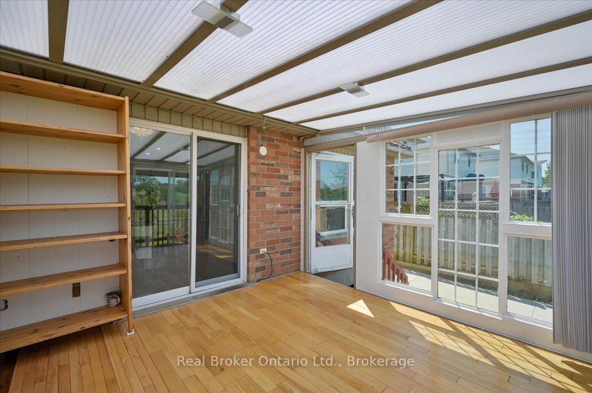 Photo 41 of 12 Castlebury Drive, Guelph, Willow West/Sugarbush/West Acres — HOMEH