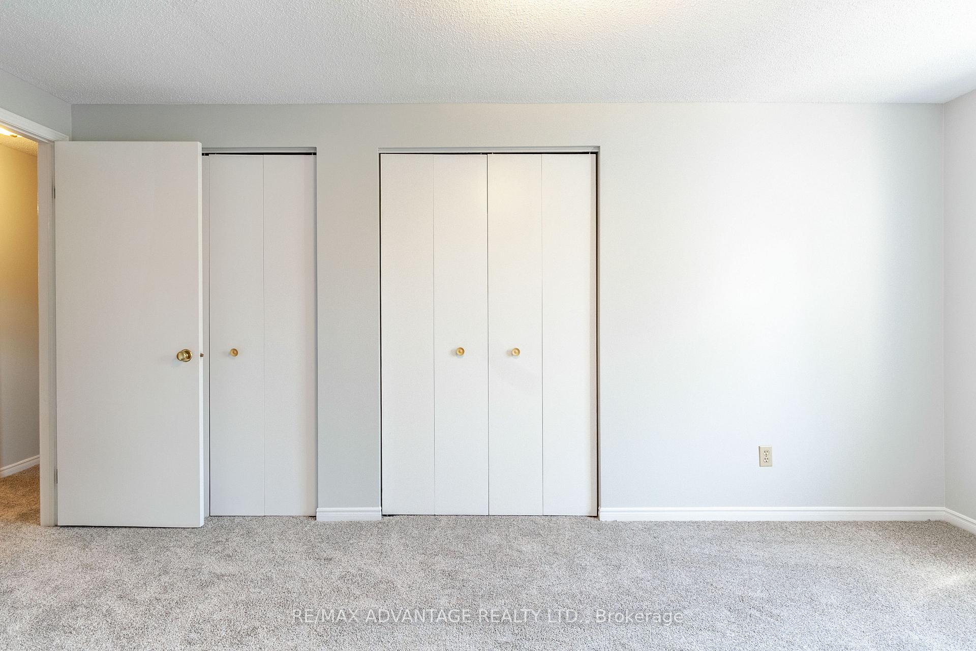 Photo 15 of Unit 4, 1294 Byron Baseline Road W, London, South K — HOMEH