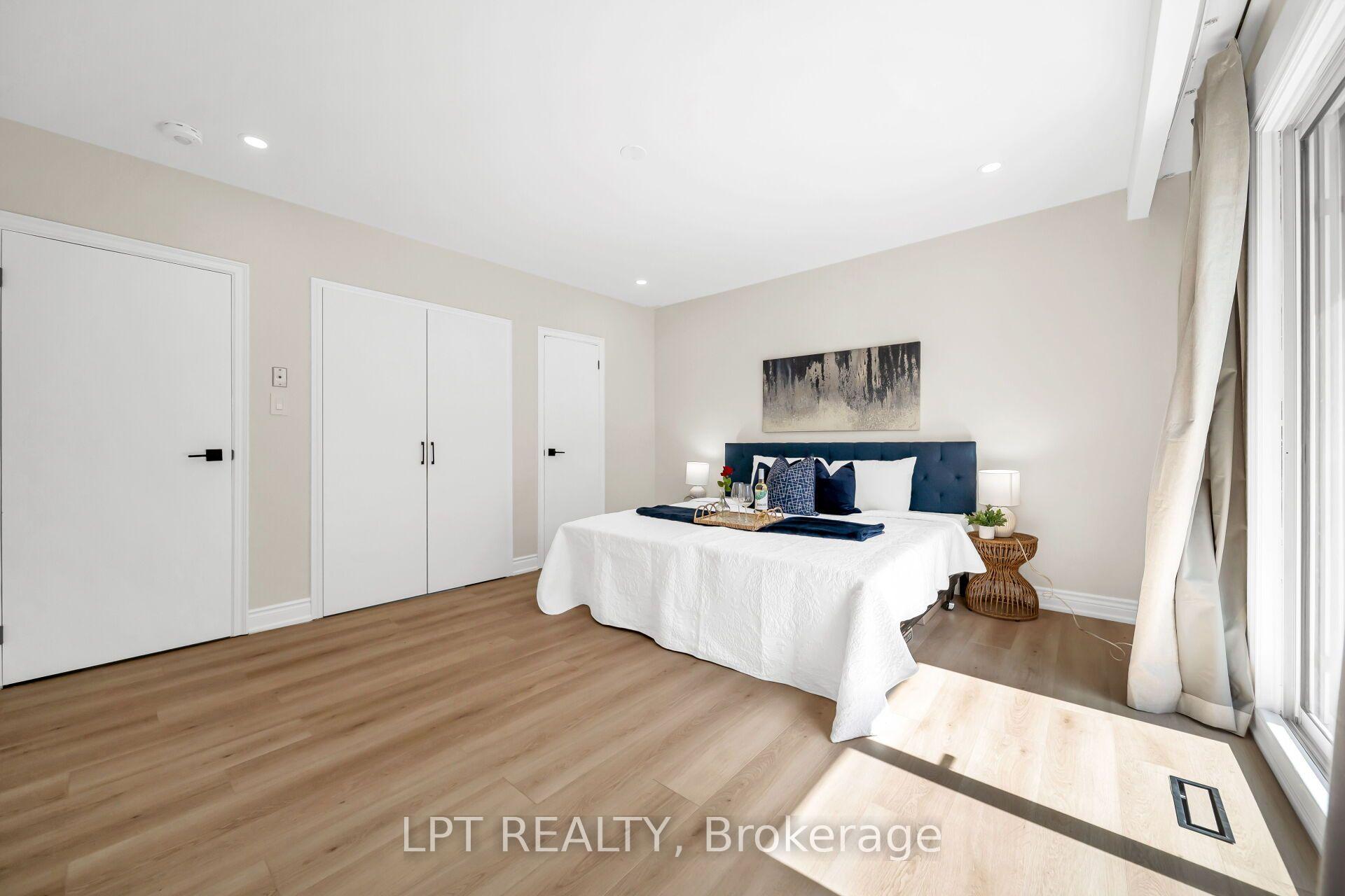 Photo 15 of 41 Keegan Crescent, North York, York University Heights — HOMEH