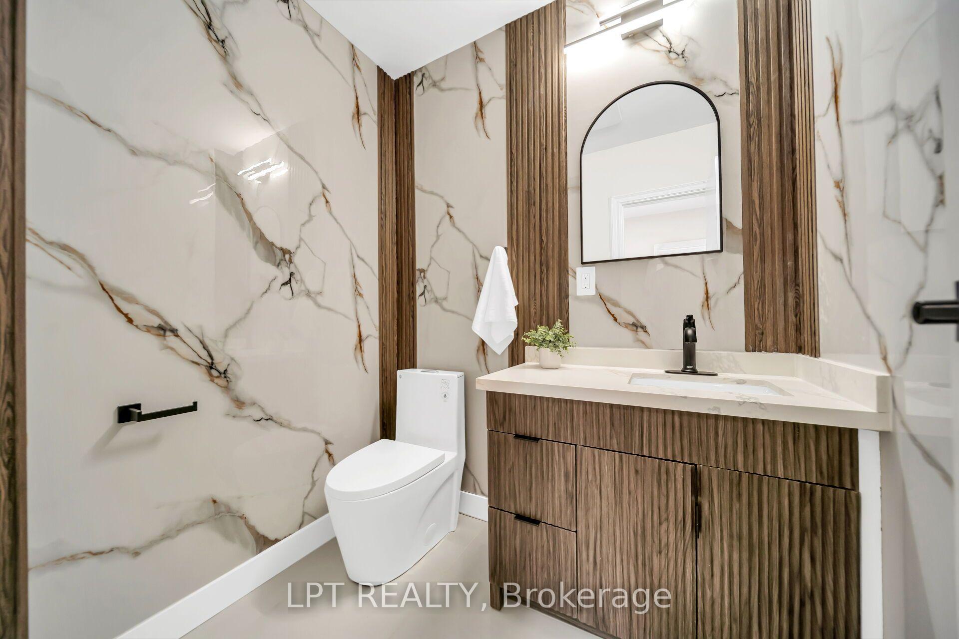 Photo 19 of 41 Keegan Crescent, North York, York University Heights — HOMEH