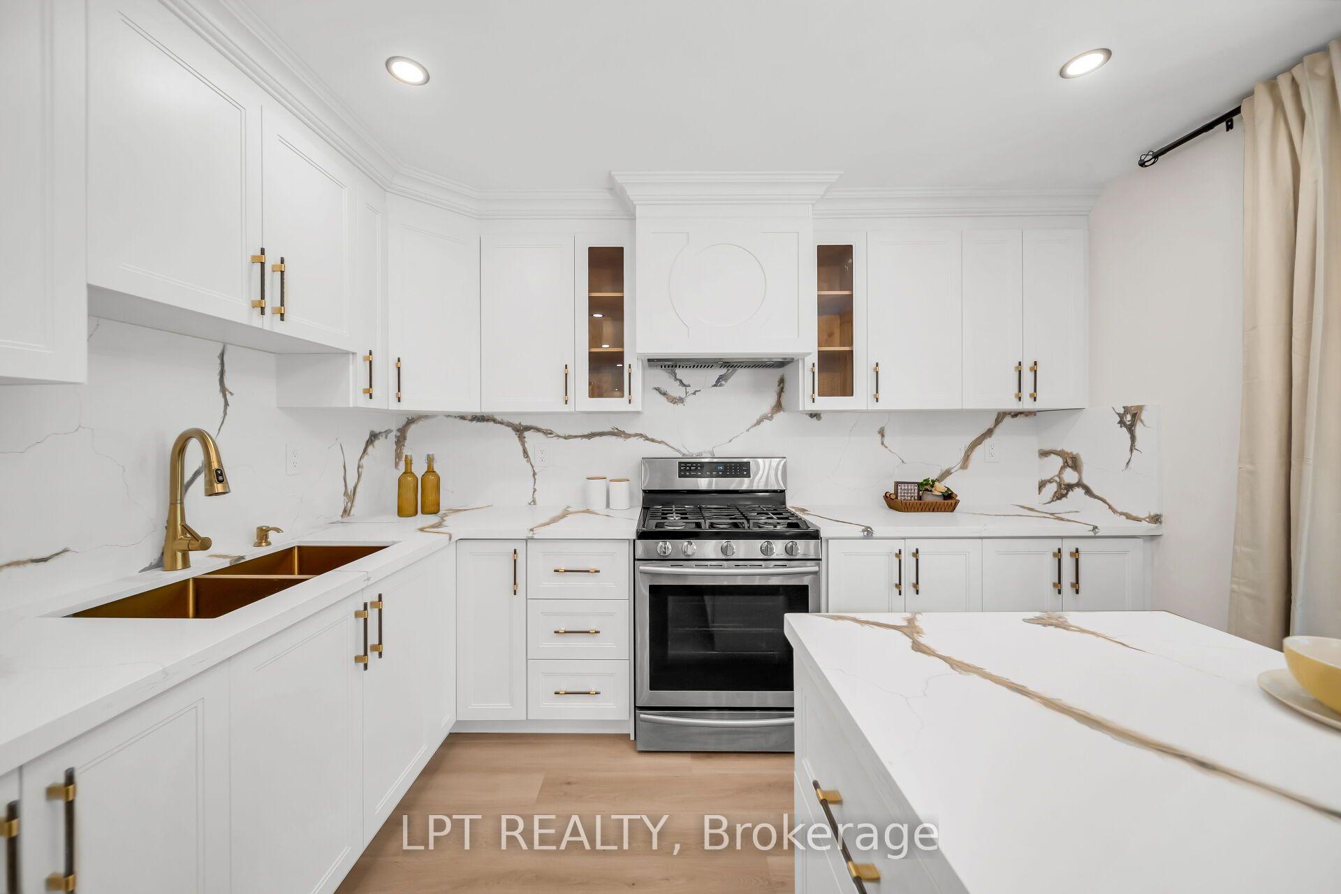 Photo 26 of 41 Keegan Crescent, North York, York University Heights — HOMEH