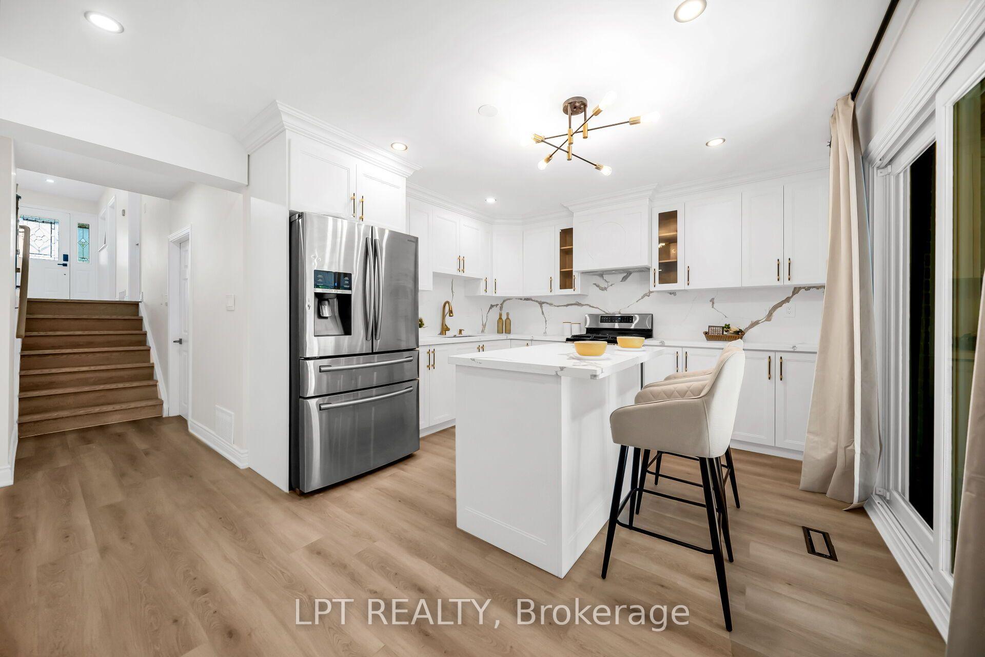 Photo 27 of 41 Keegan Crescent, North York, York University Heights — HOMEH