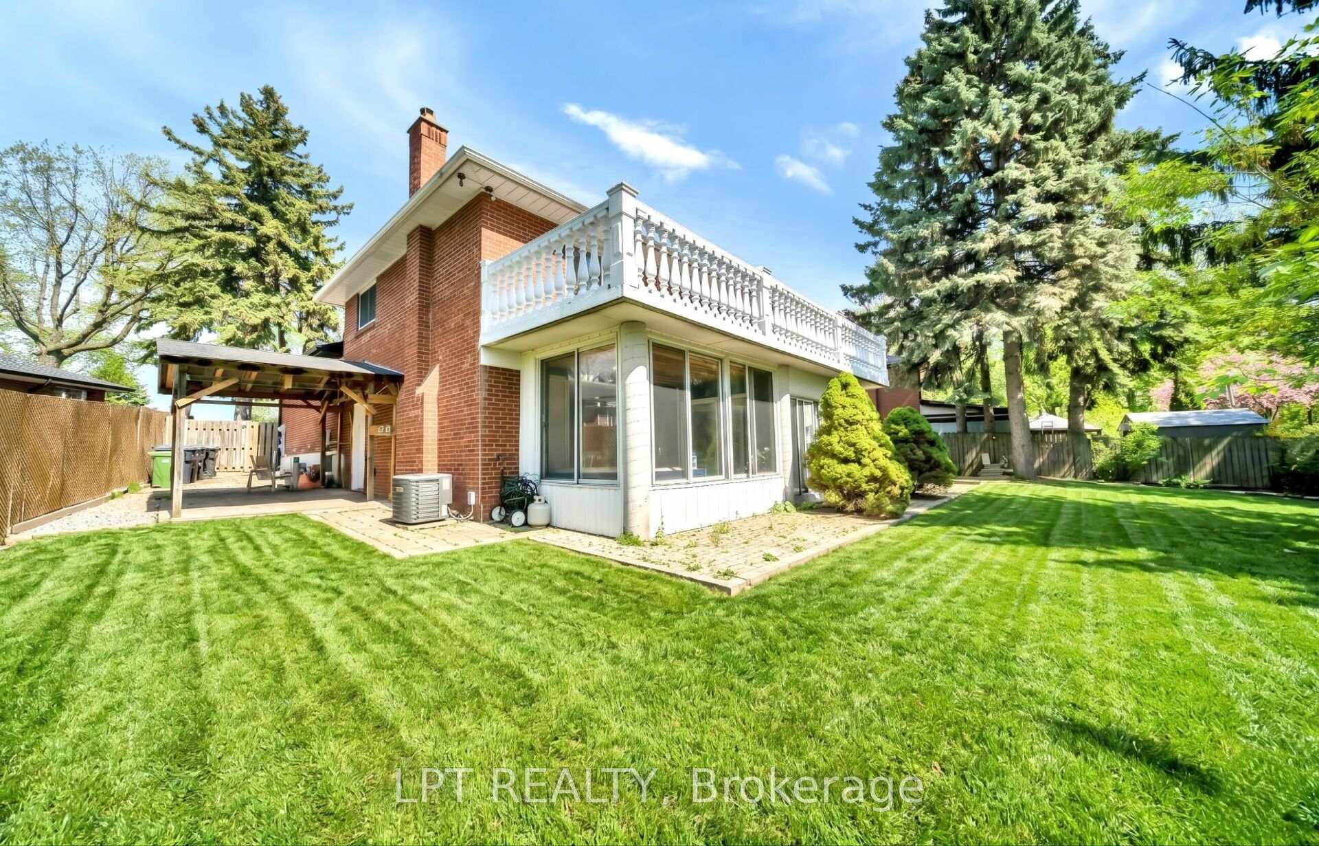 Photo 46 of 41 Keegan Crescent, North York, York University Heights — HOMEH