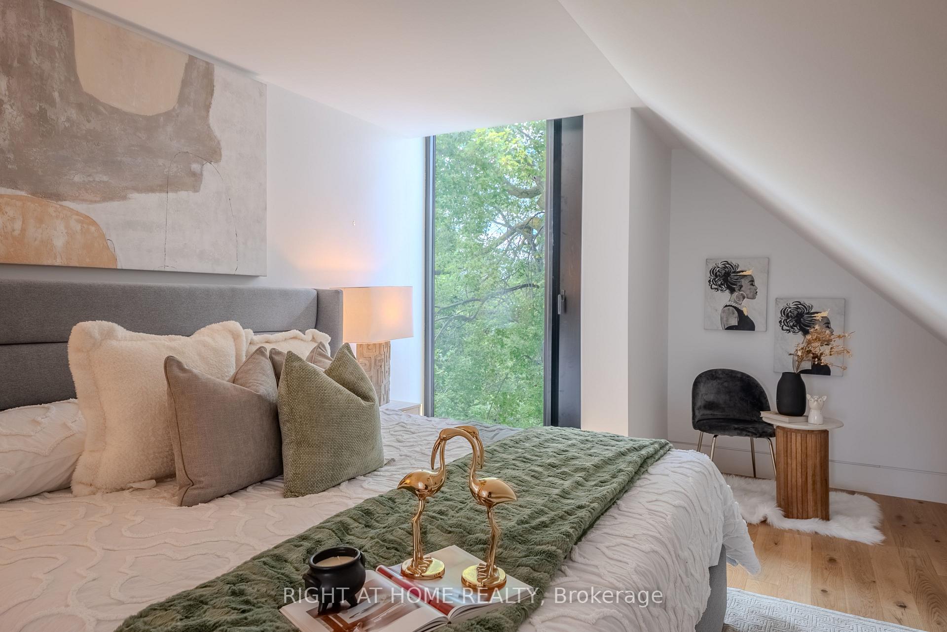 Photo 61 of 79 Northcote Avenue, Toronto, Little Portugal — HOMEH