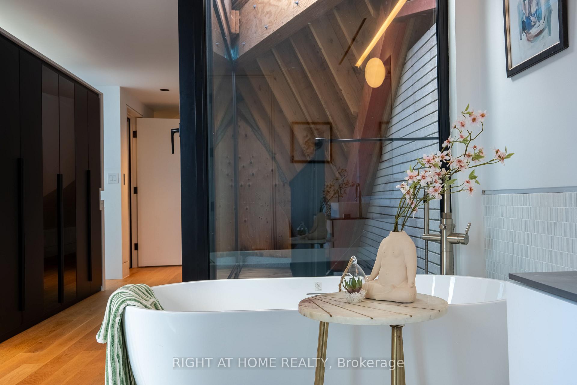 Photo 73 of 79 Northcote Avenue, Toronto, Little Portugal — HOMEH
