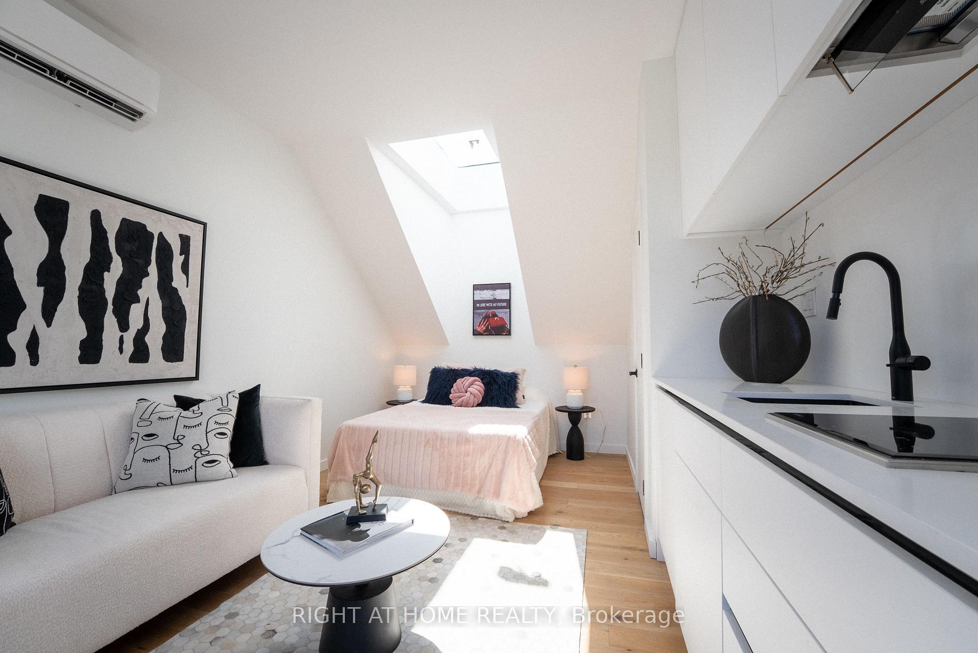 Photo 59 of 79 Northcote Avenue, Toronto, Little Portugal — HOMEH
