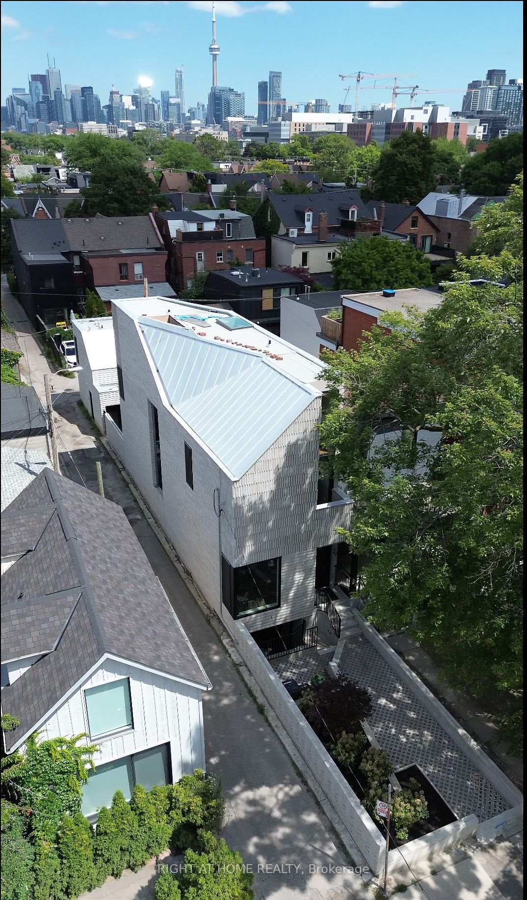 Photo 81 of 79 Northcote Avenue, Toronto, Little Portugal — HOMEH