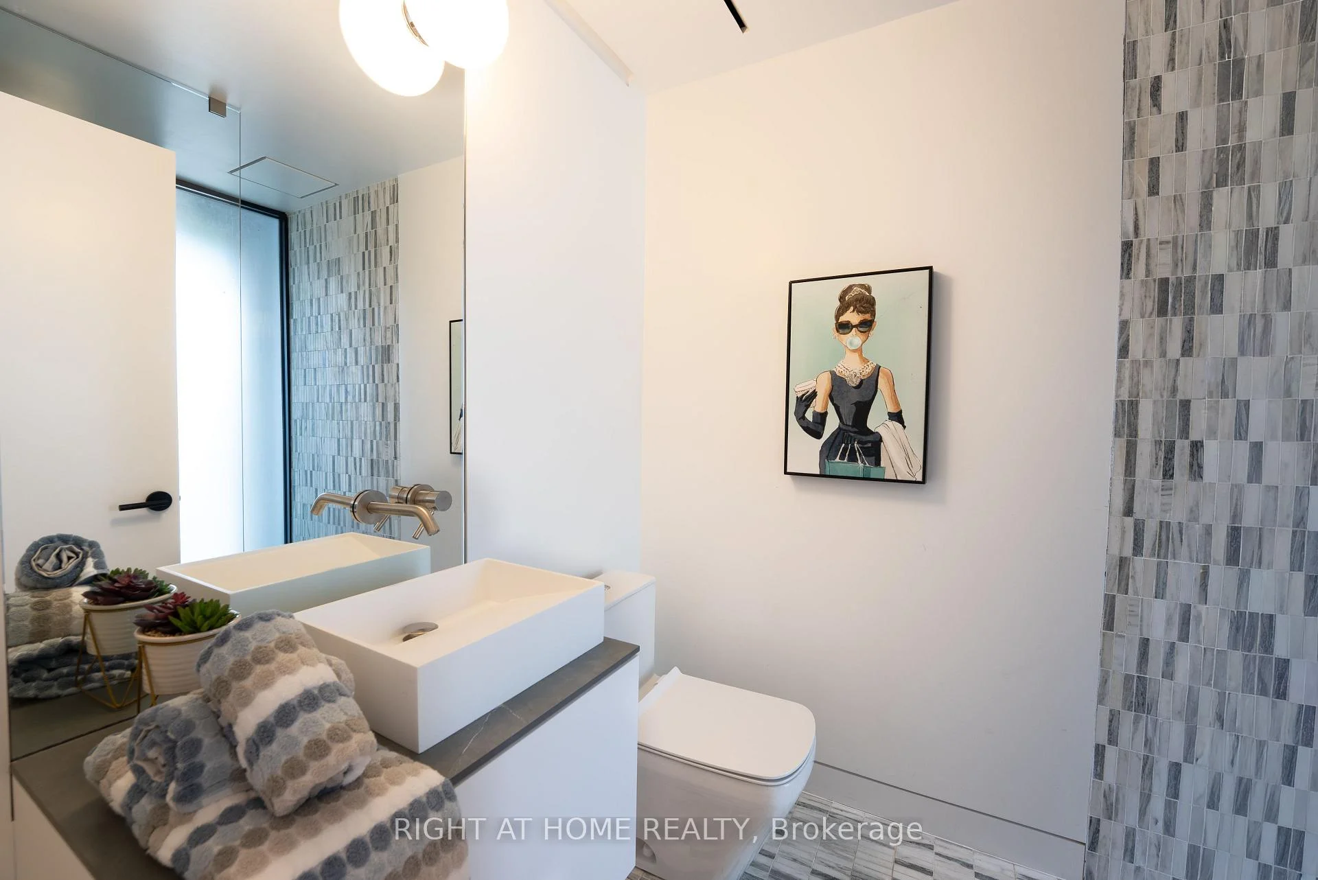 Photo 48 of 79 Northcote Avenue, Toronto, Little Portugal — HOMEH
